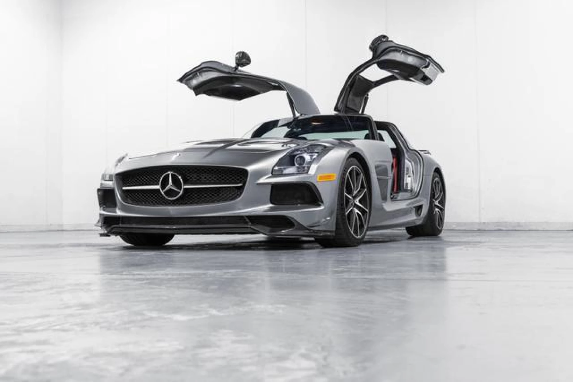 2014 Mercedes-Benz SLS AMG Black Series Base