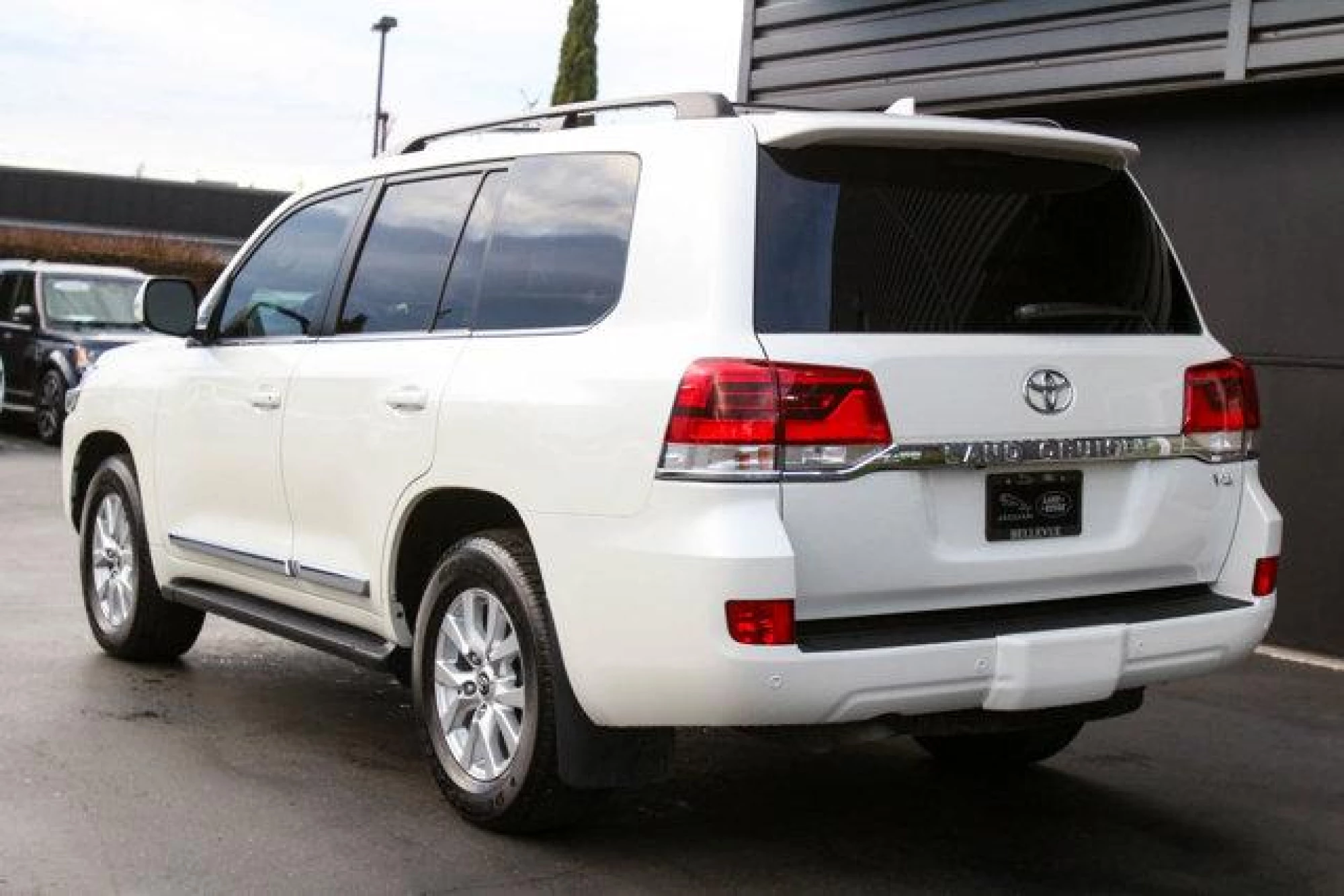 2021 Toyota Land Cruiser 4DR 4WD