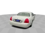 2004 Lincoln Town Car Ultimate