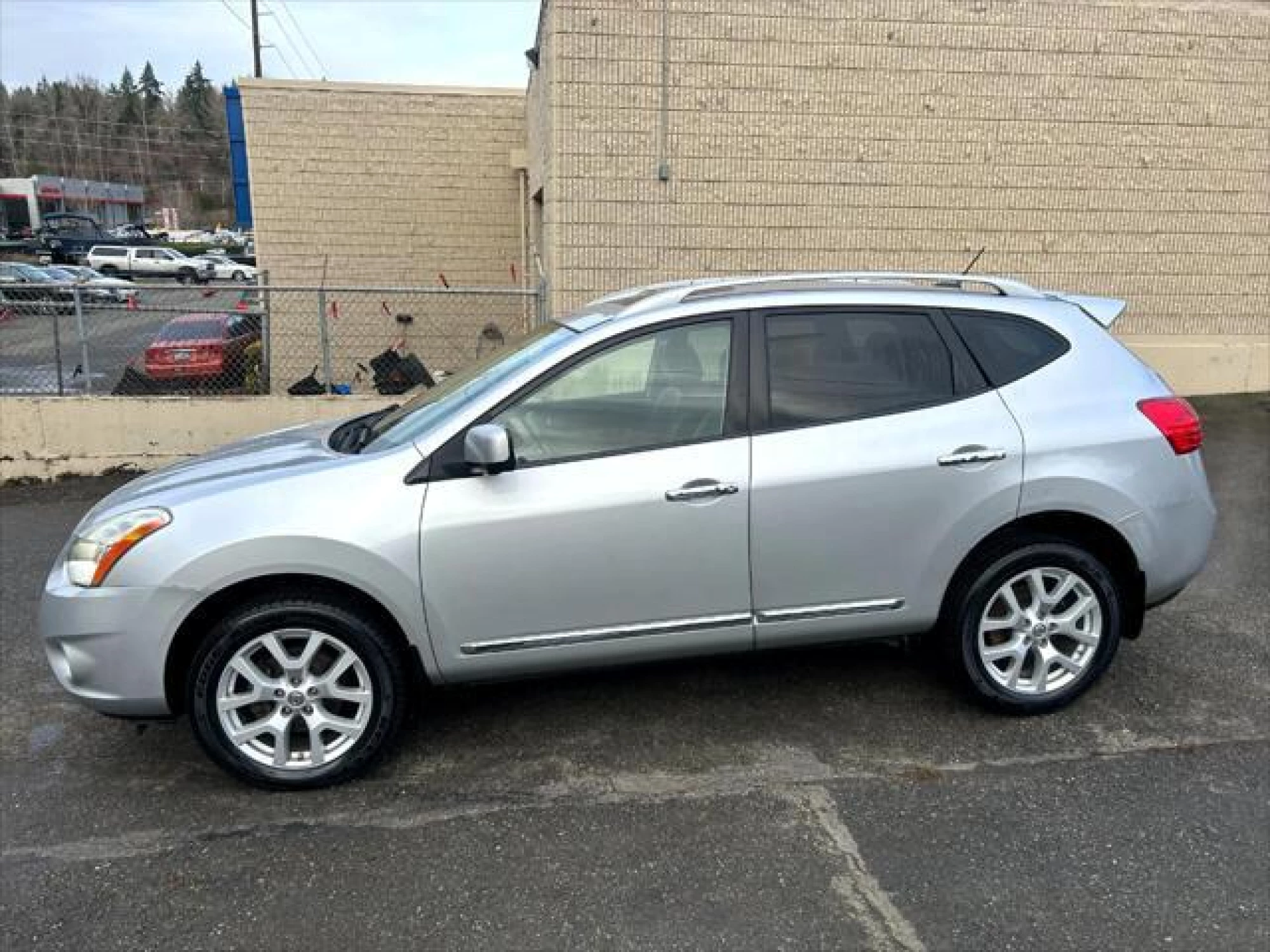 2012 Nissan Rogue SV w/SL Pkg