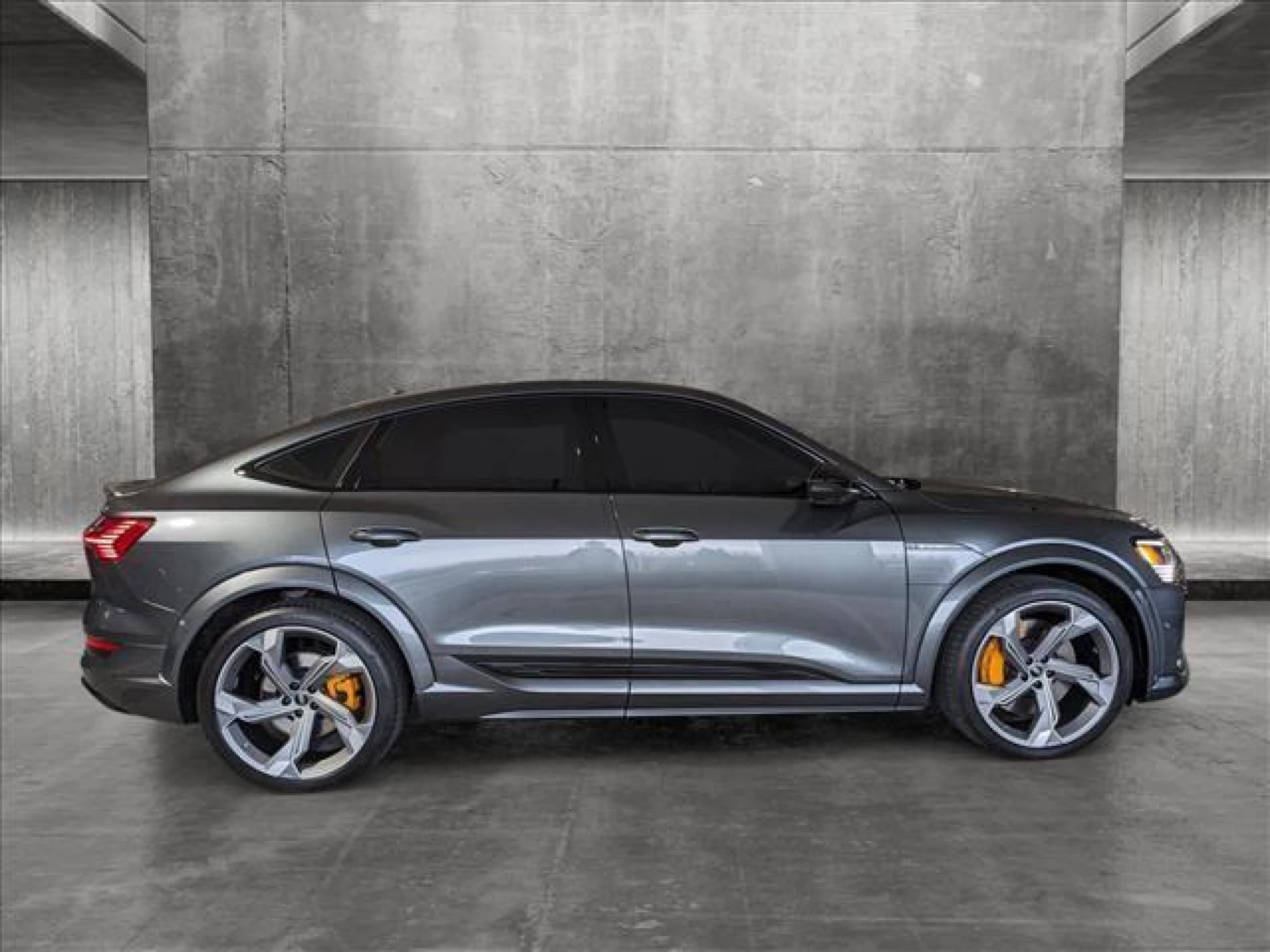 2023 Audi e-tron S Prestige