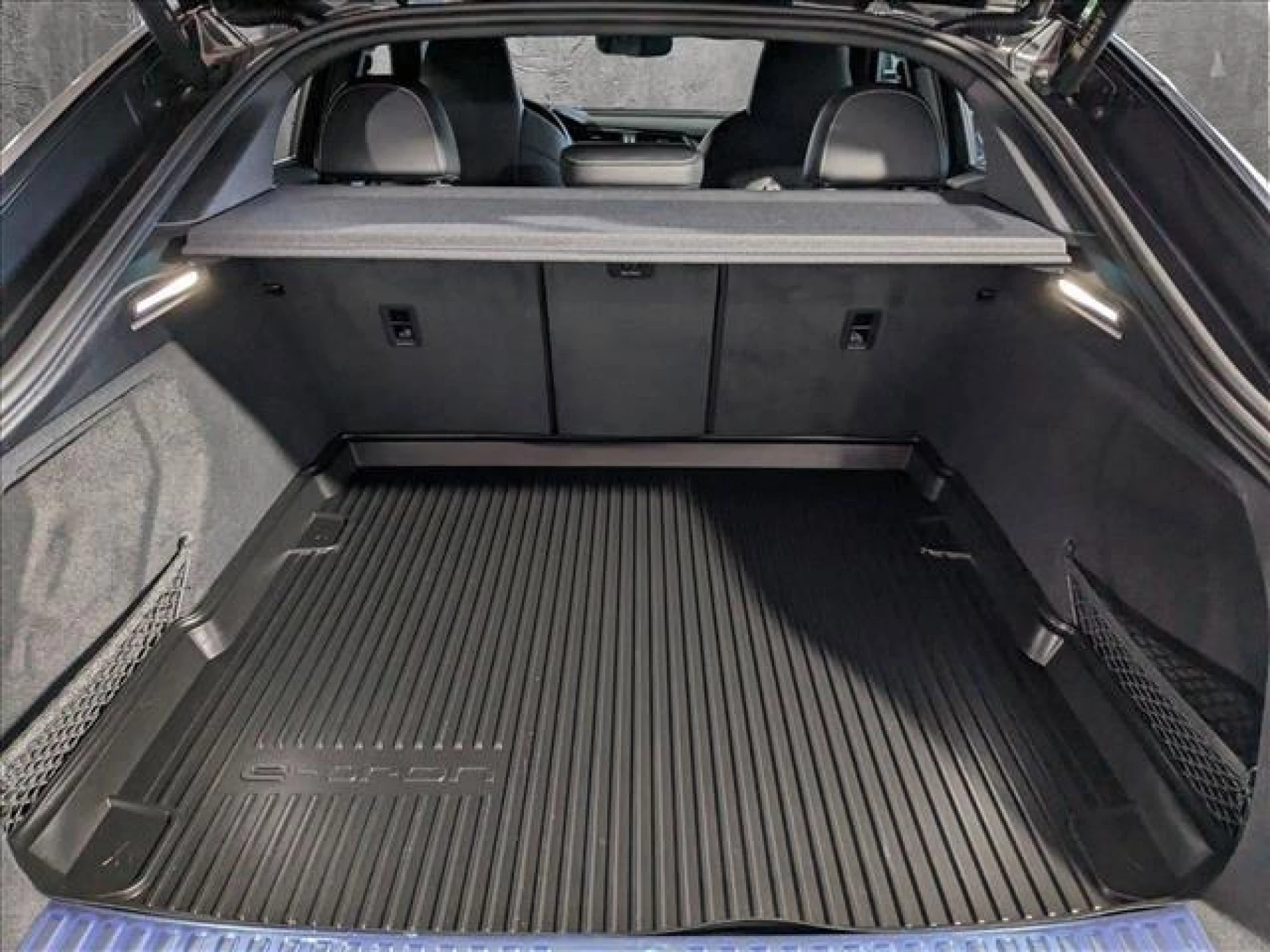 2023 Audi e-tron S Prestige