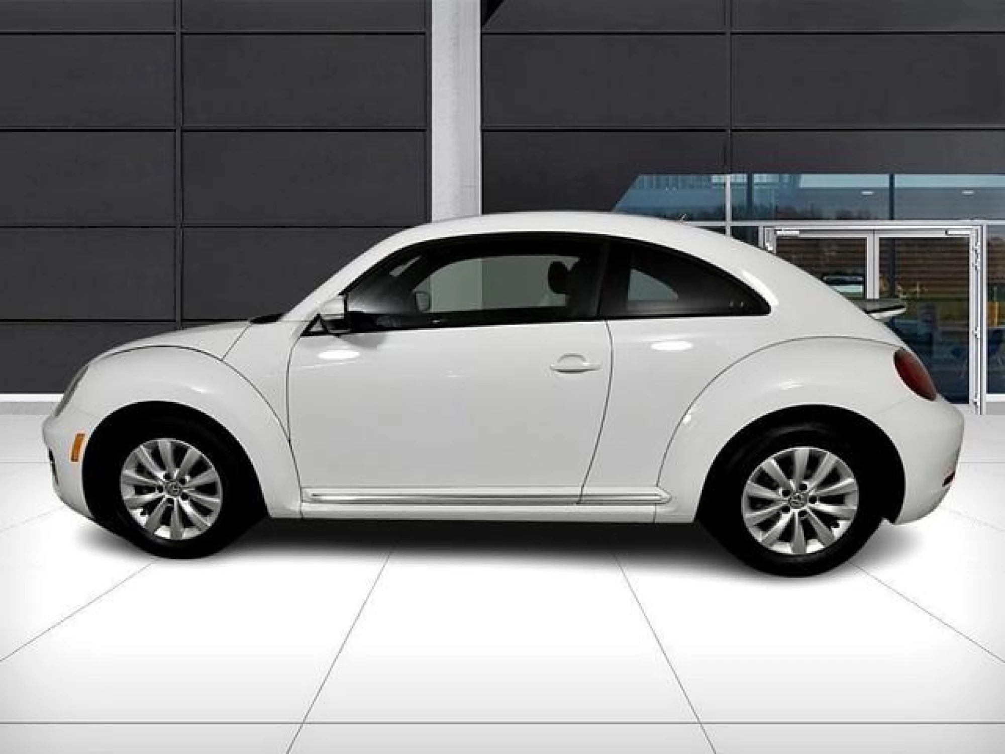 2019 Volkswagen Beetle 2.0T S