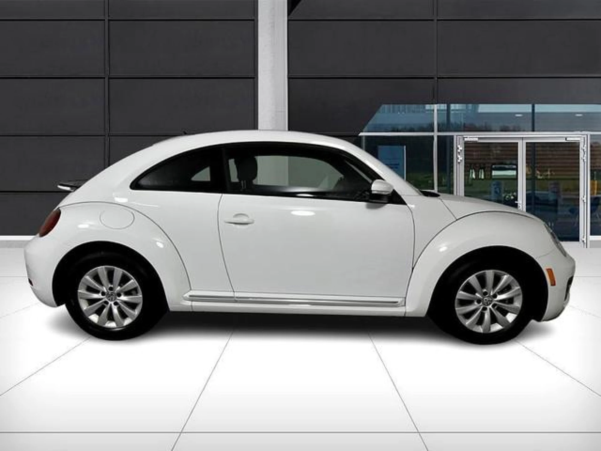 2019 Volkswagen Beetle 2.0T S