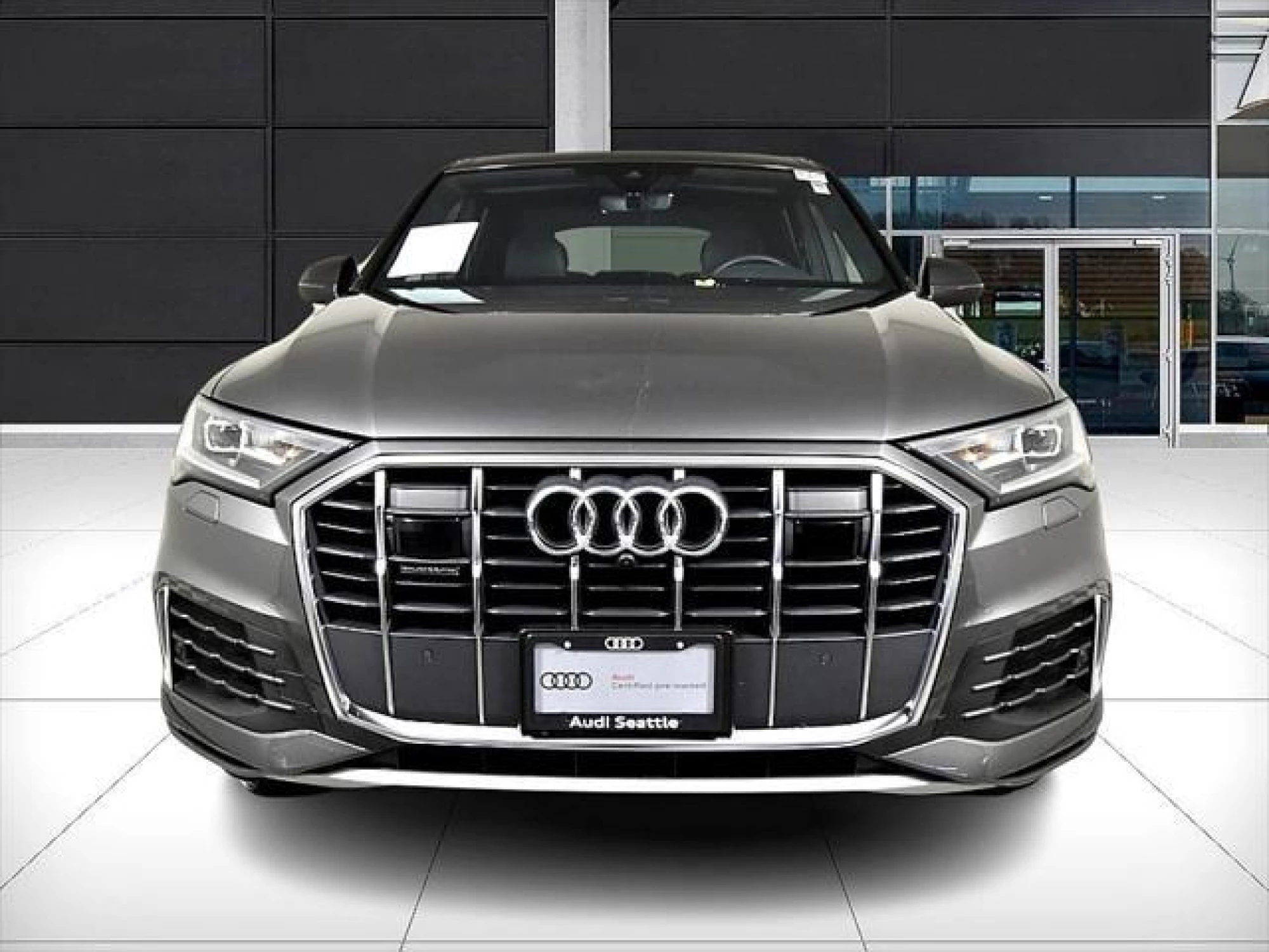2023 Audi Q7 45 Premium Plus