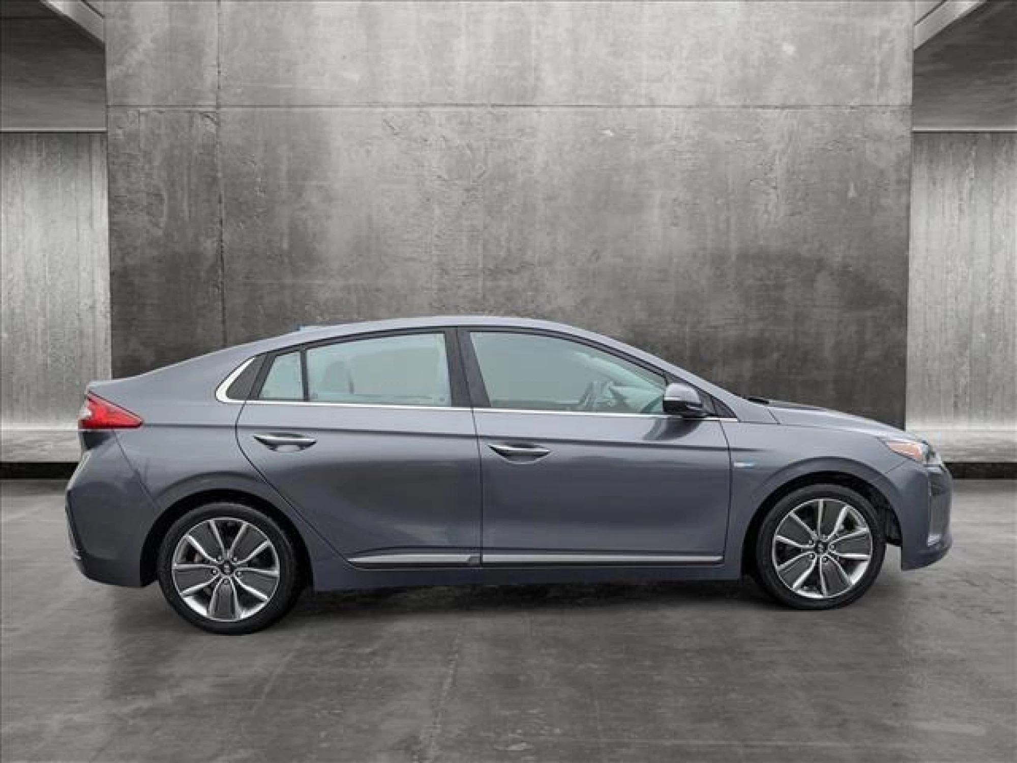 2018 Hyundai IONIQ Hybrid Limited