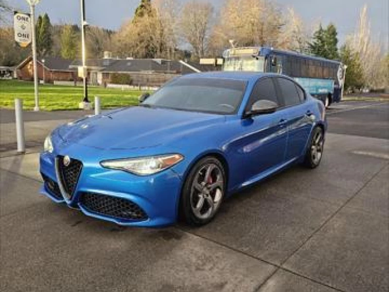 2017 Alfa Romeo Giulia Base