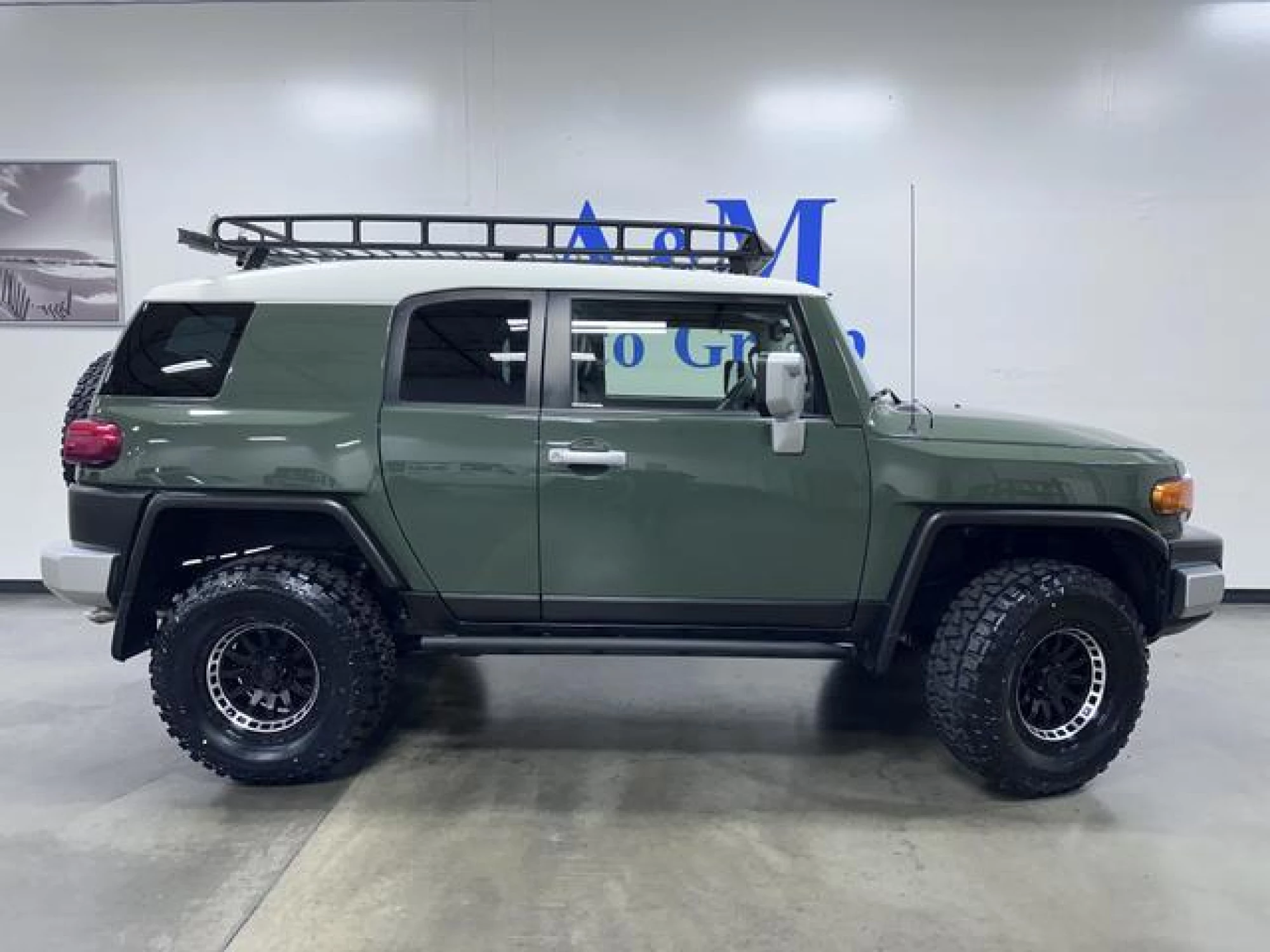 2014 Toyota FJ Cruiser Base