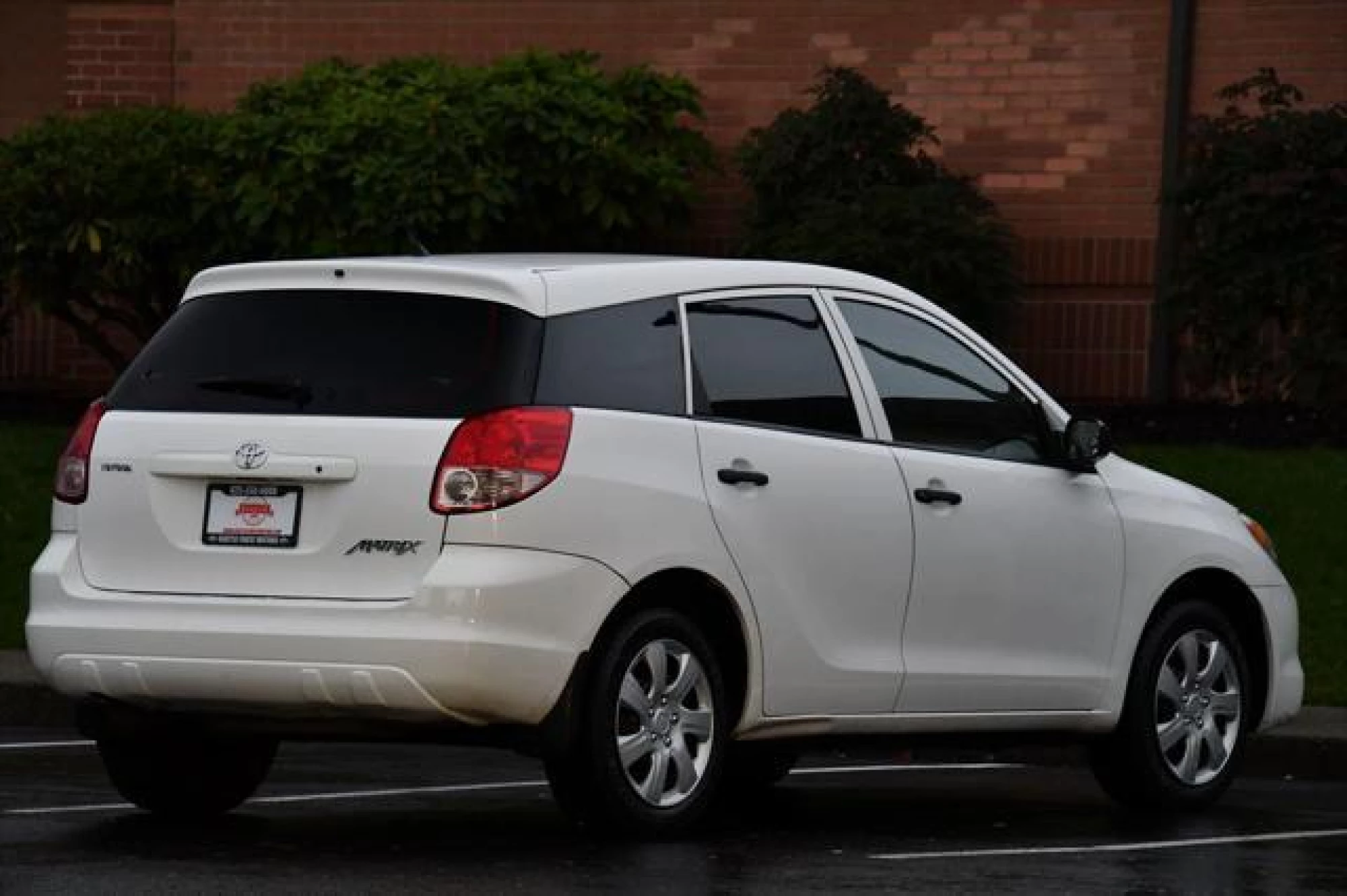 2004 Toyota Matrix Base