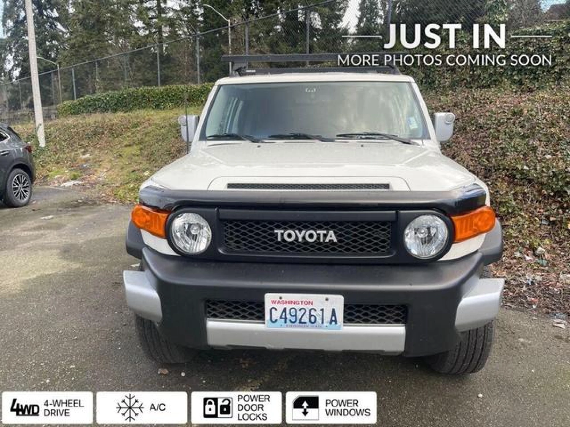 2014 Toyota FJ Cruiser Base