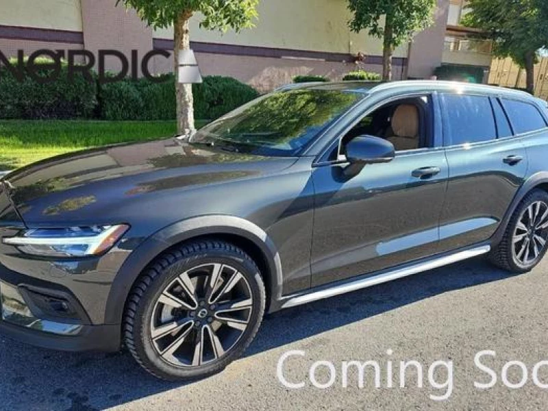 2022 Volvo V60 Cross Country T5