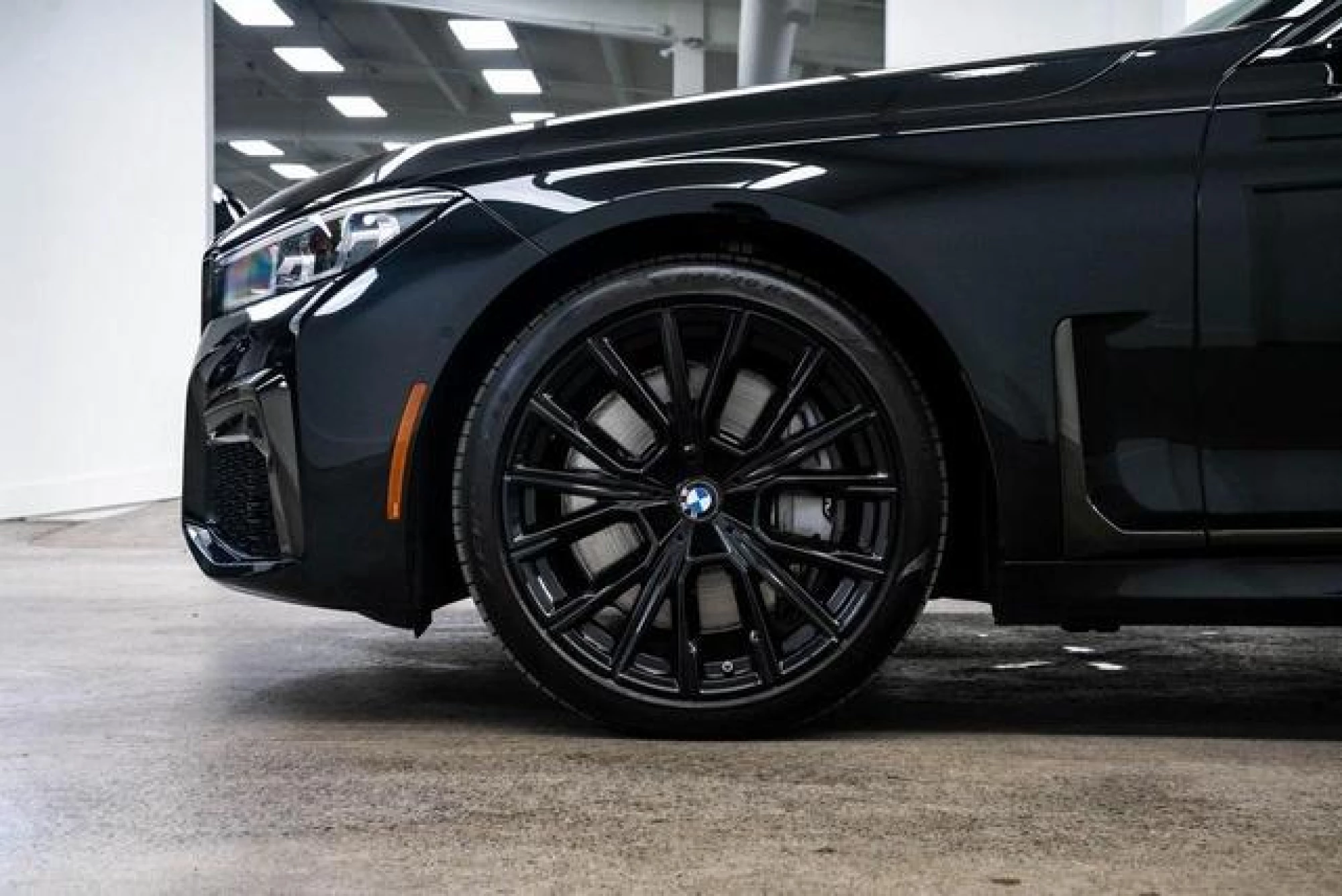 2021 BMW 750 i xDrive