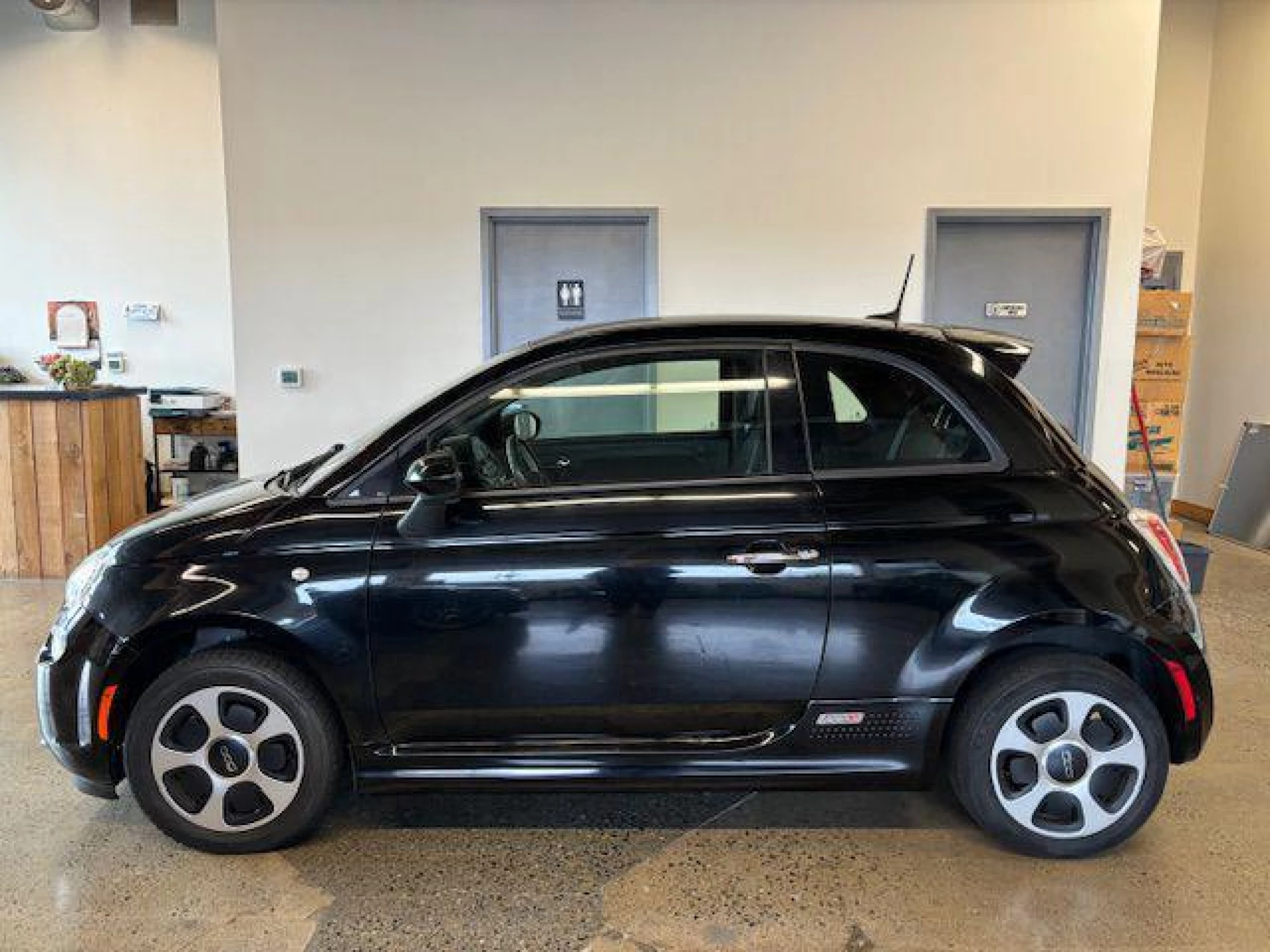 2016 FIAT 500e Battery Electric