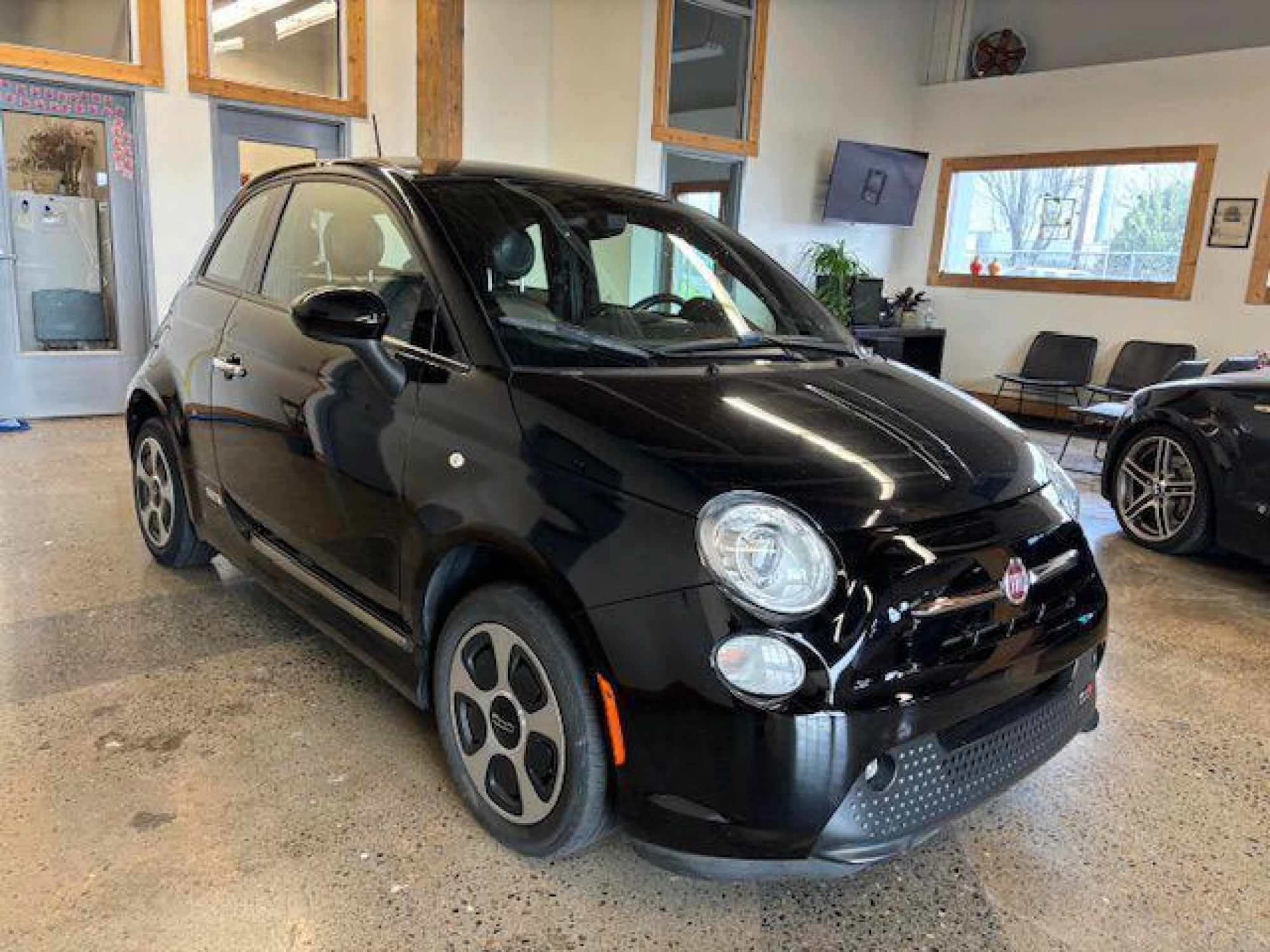 2016 FIAT 500e Battery Electric