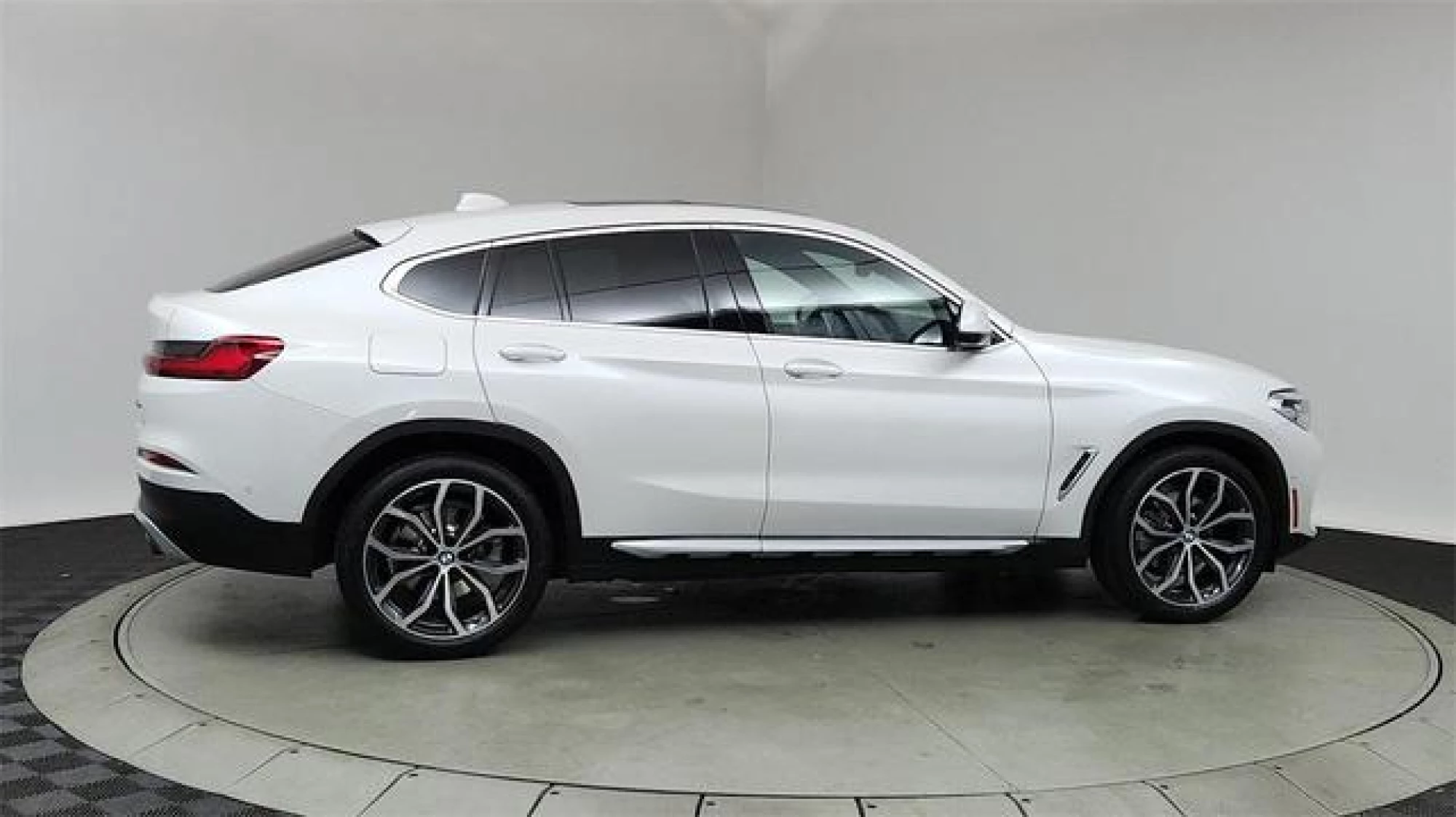 2021 BMW X4 xDrive30i