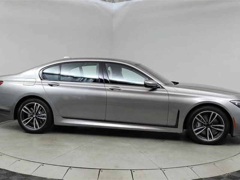 2021 BMW 750 i xDrive