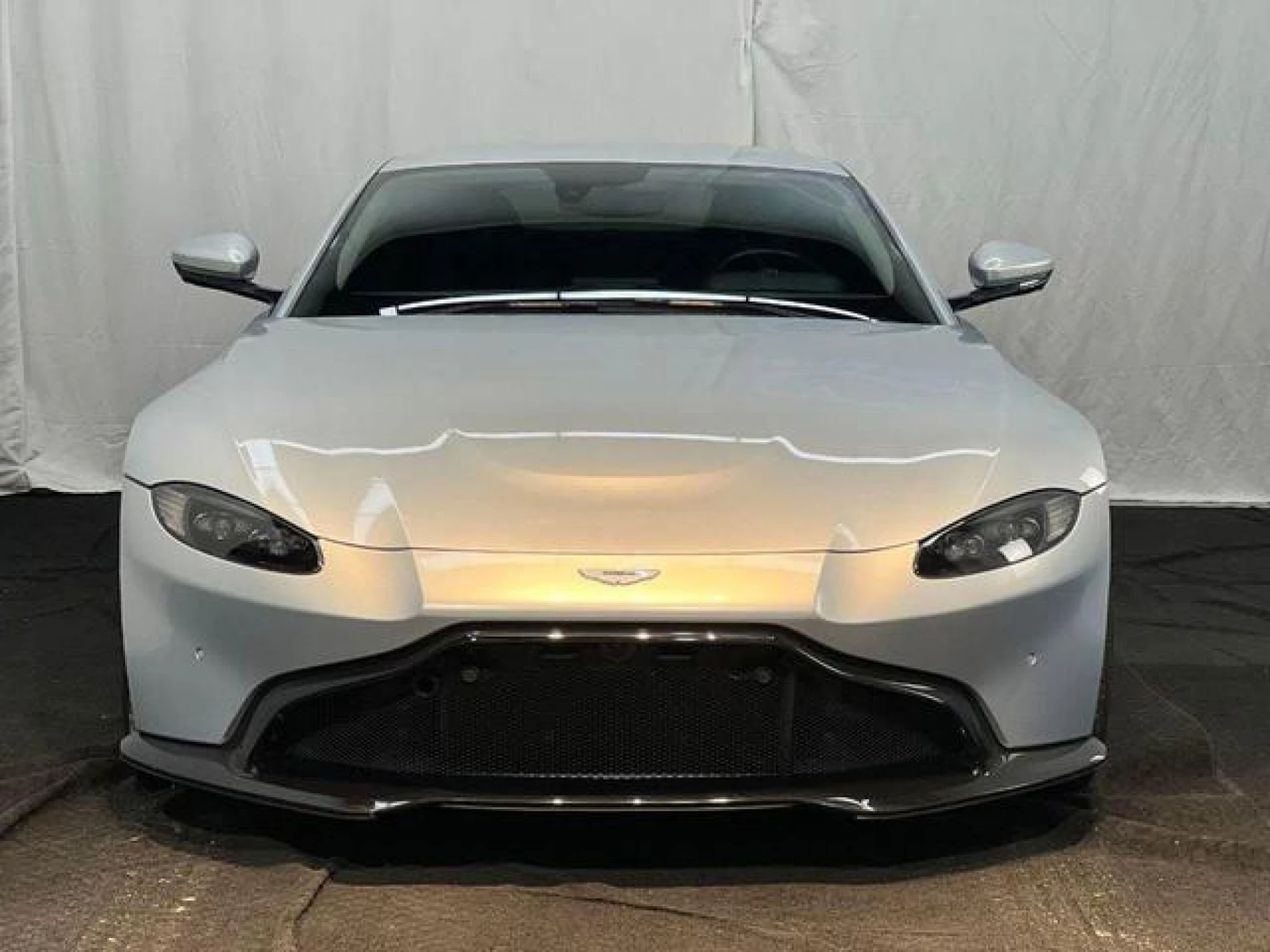 2019 Aston Martin Vantage Base