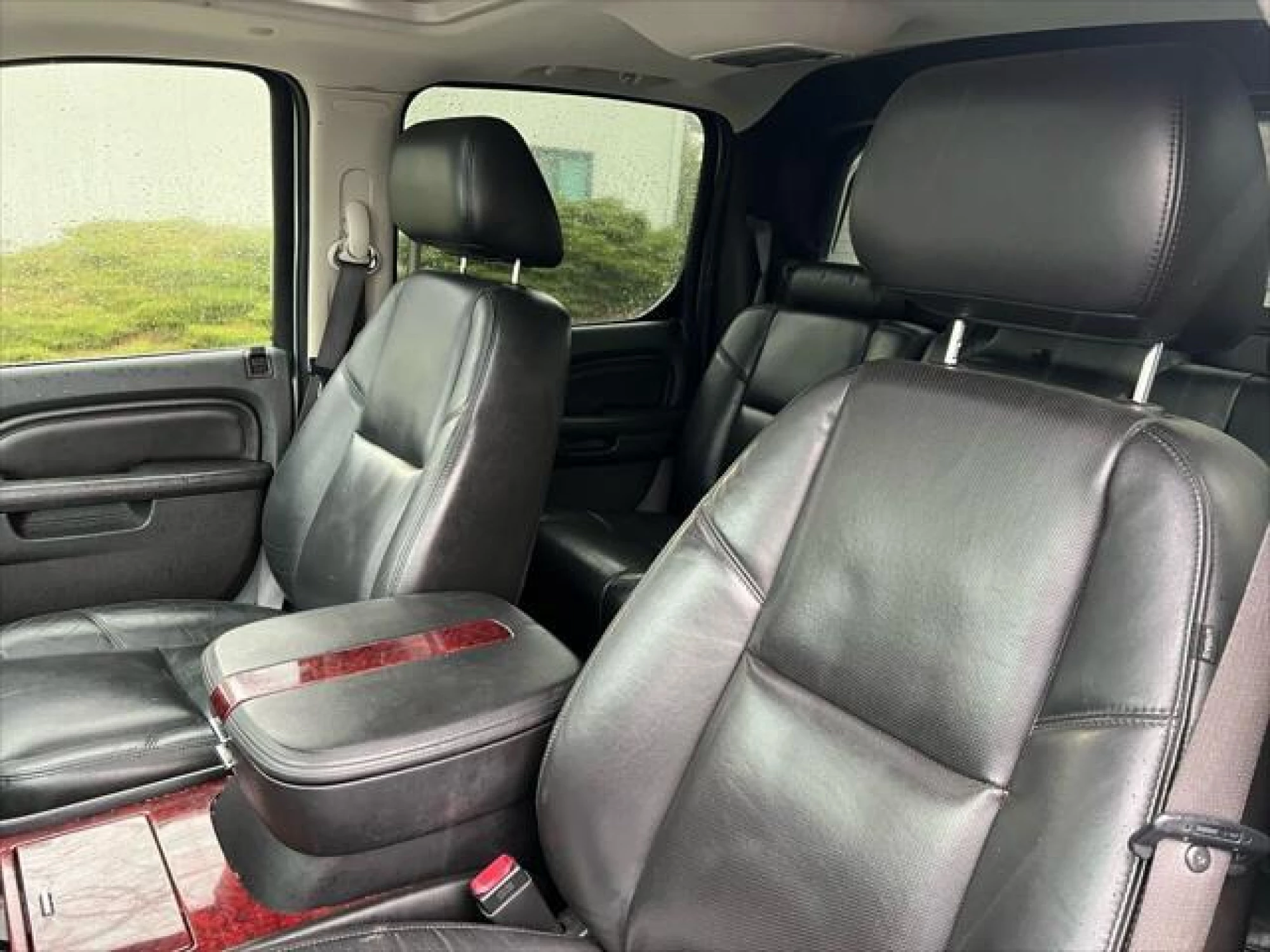 2011 Cadillac Escalade EXT Base