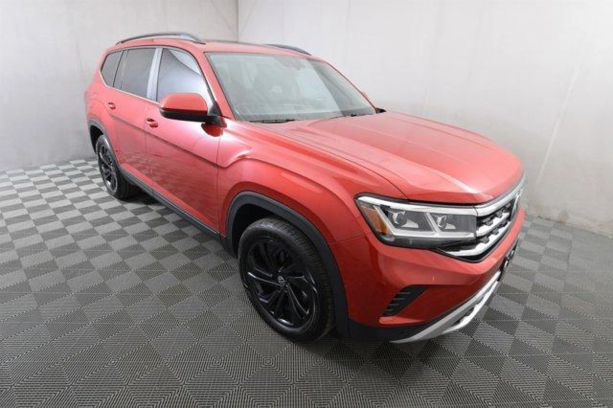 2023 Volkswagen Atlas 3.6L SE w/Technology
