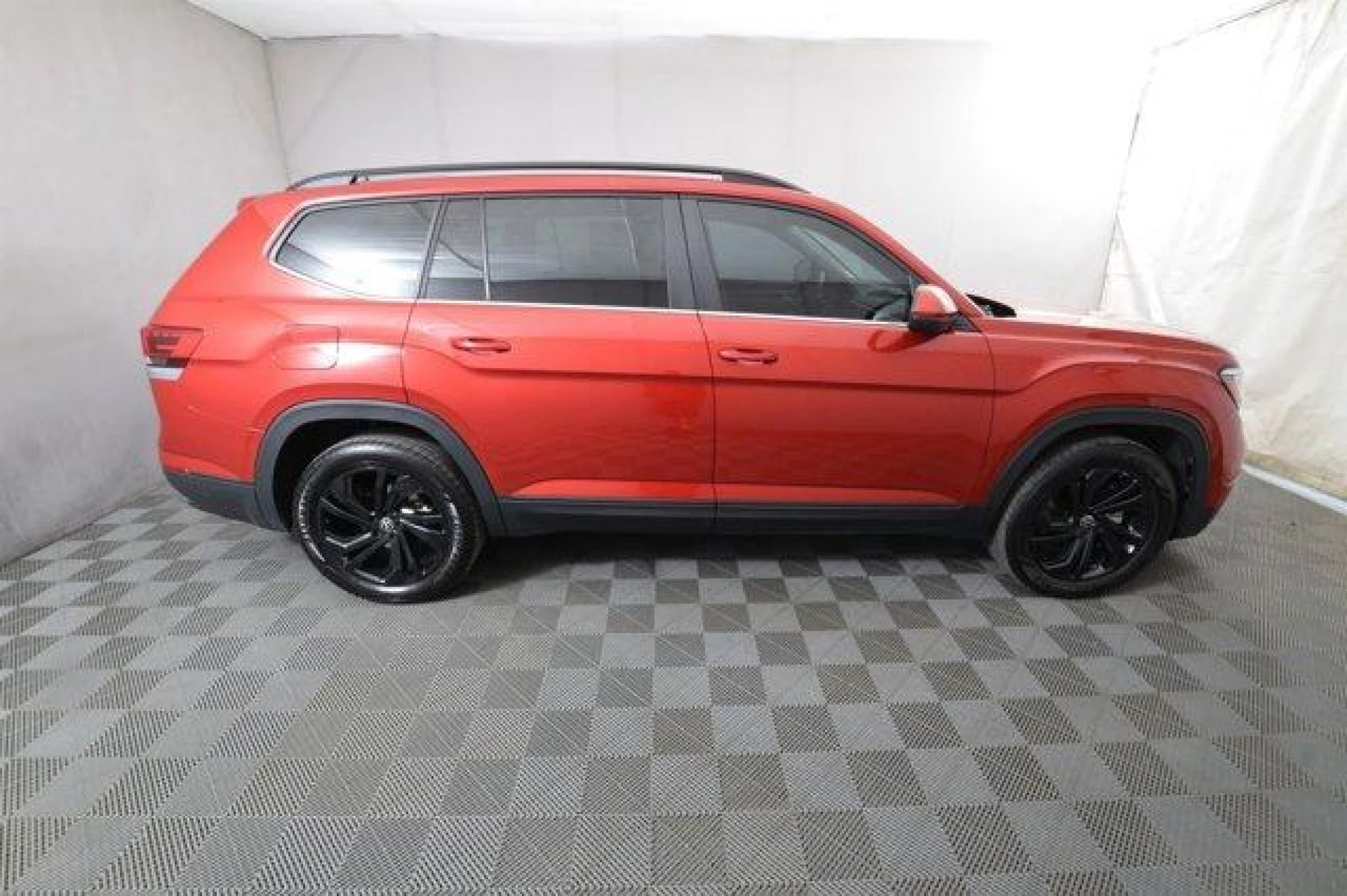 2023 Volkswagen Atlas 3.6L SE w/Technology
