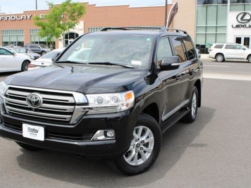 2016 Toyota Land Cruiser V8