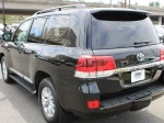 2016 Toyota Land Cruiser V8