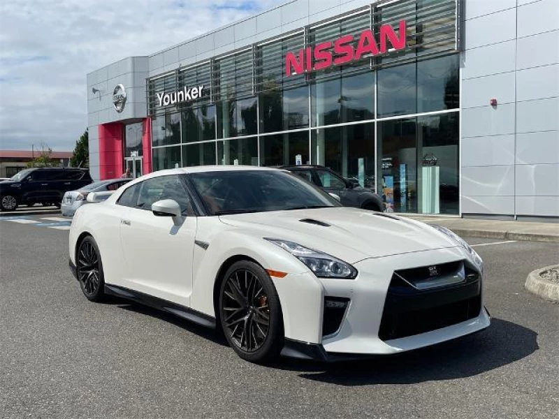 2021 Nissan GT-R Premium