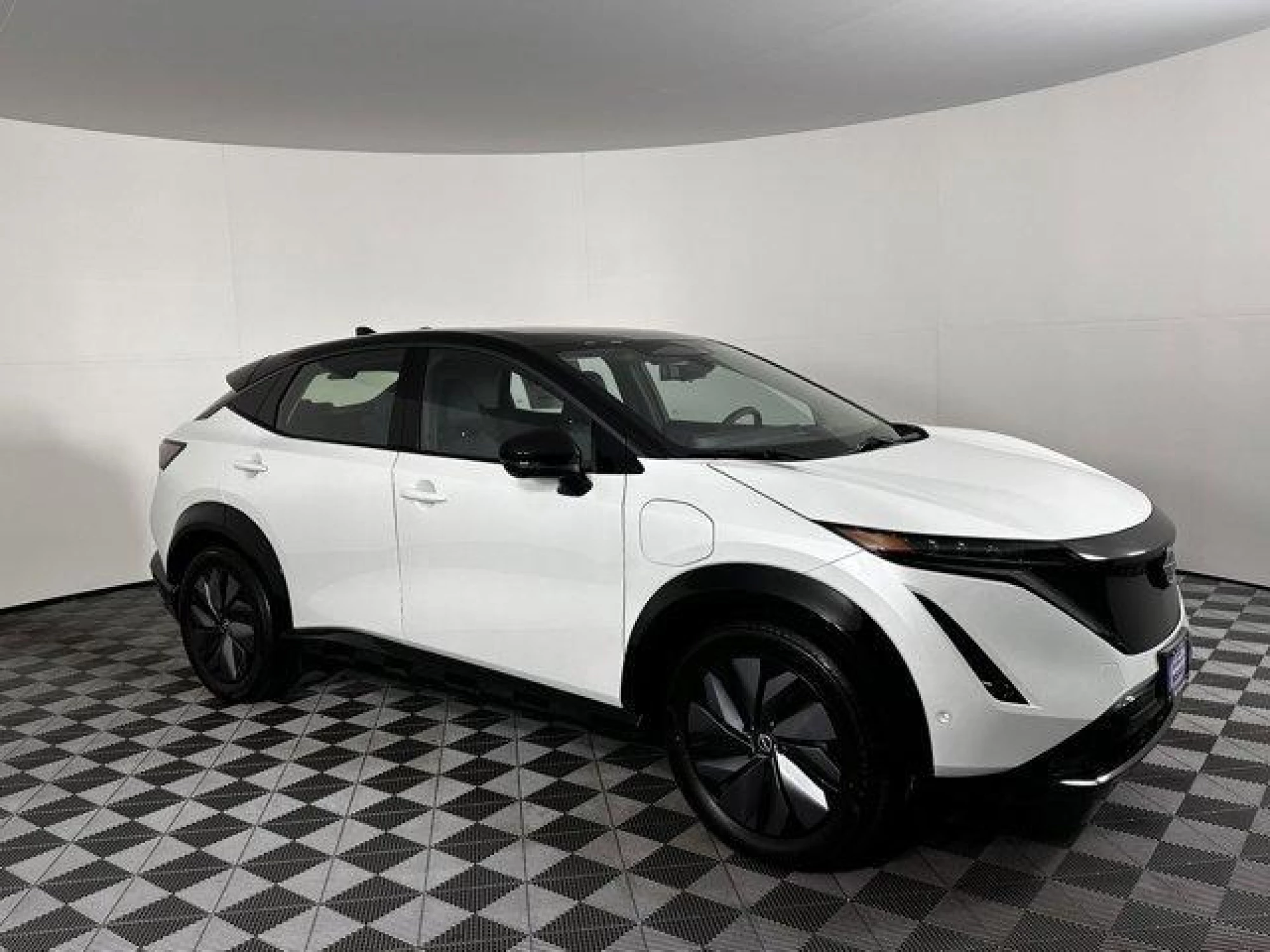 2023 Nissan ARIYA PLATINUM+
