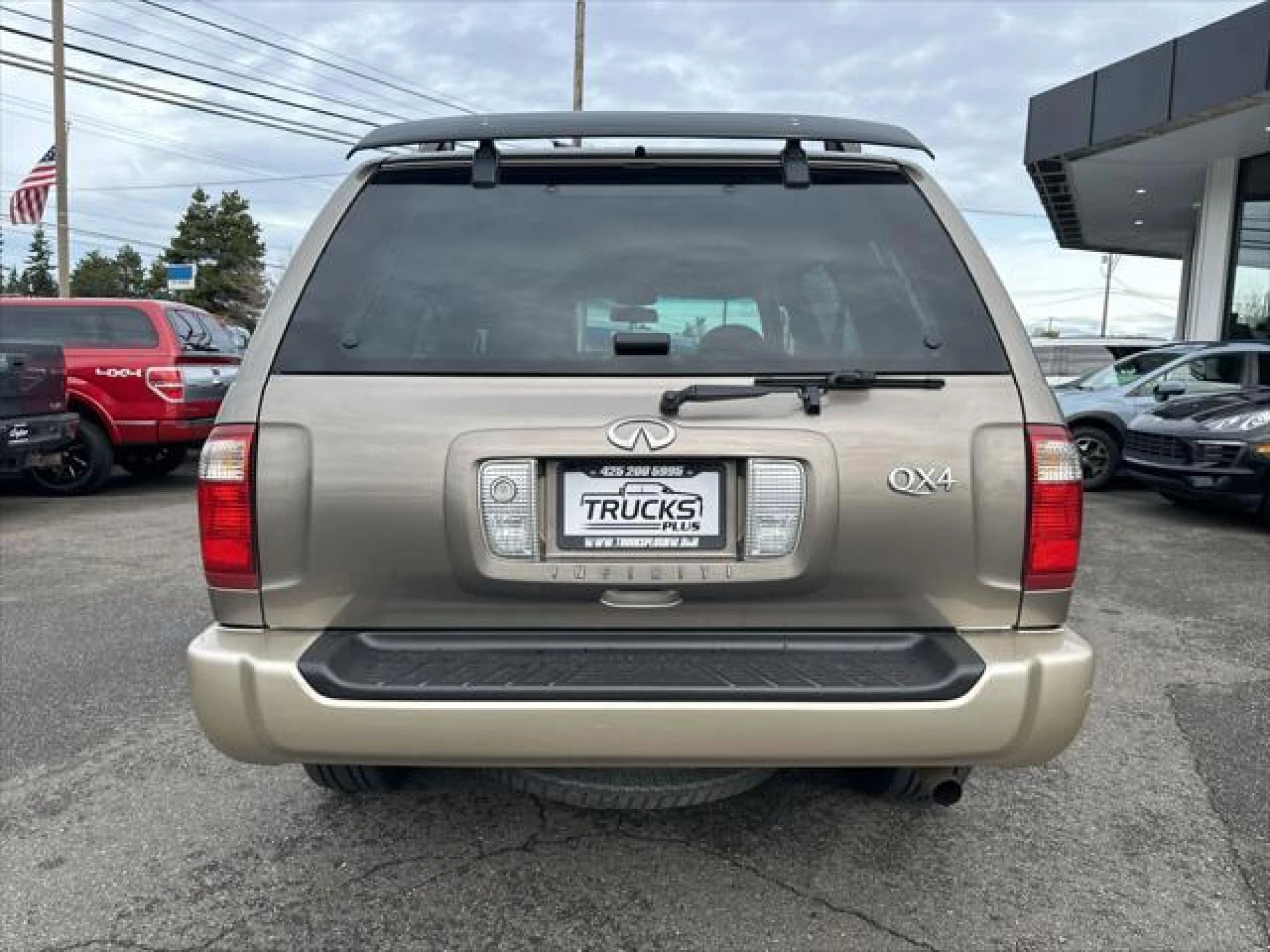 2001 INFINITI QX4 Luxury