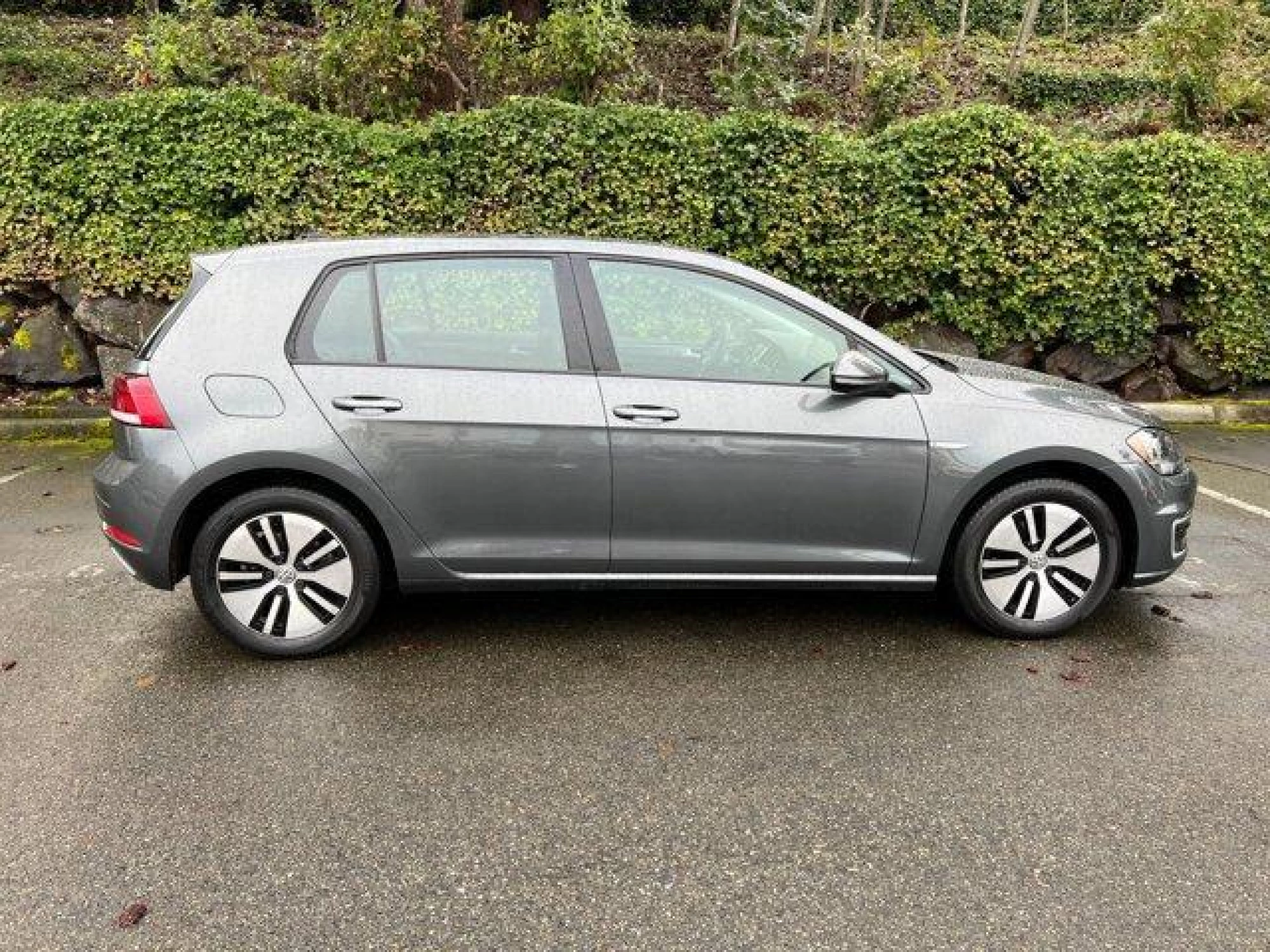 2019 Volkswagen e-Golf SE