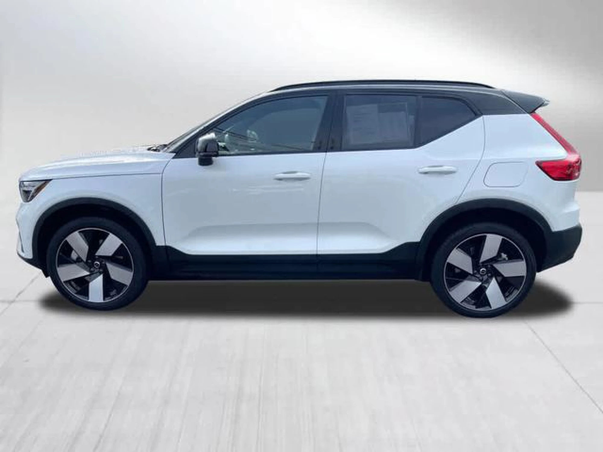 2023 Volvo XC40 Recharge Pure Electric Ultimate