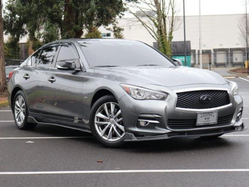 2017 INFINITI Q50 Base