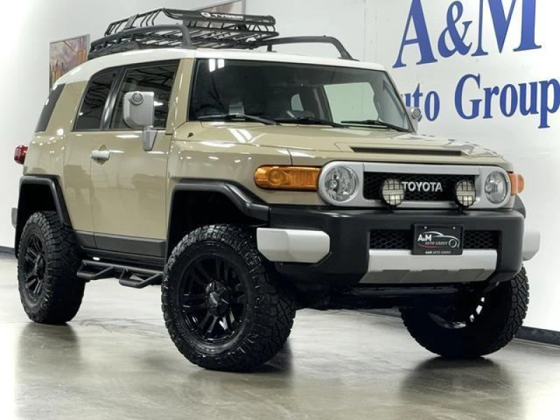 2014 Toyota FJ Cruiser Base