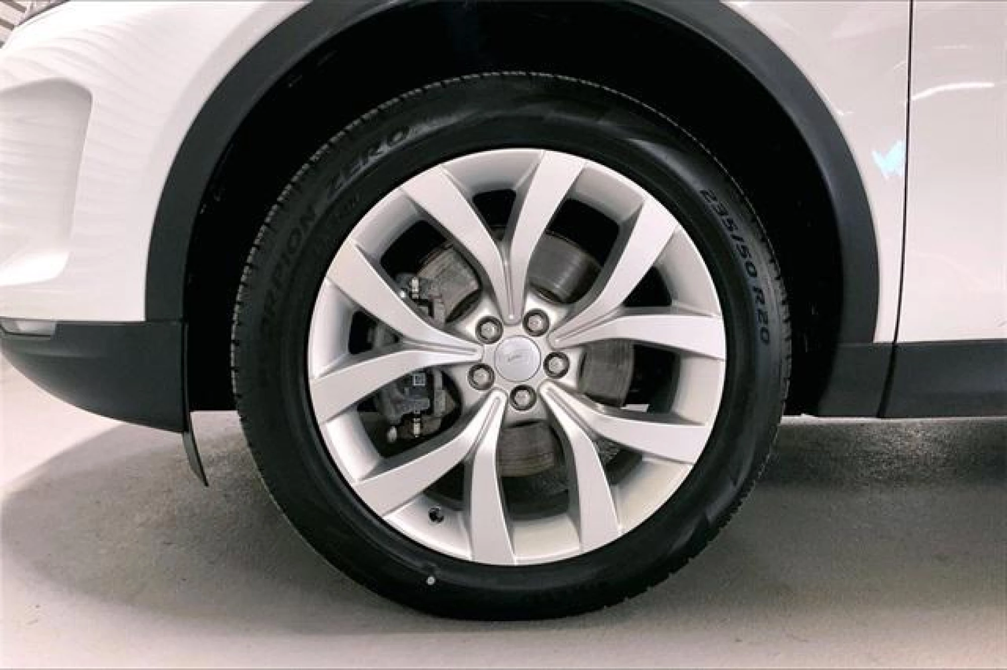 2023 Land Rover Discovery Sport SE