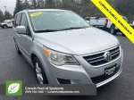 2011 Volkswagen Routan SE