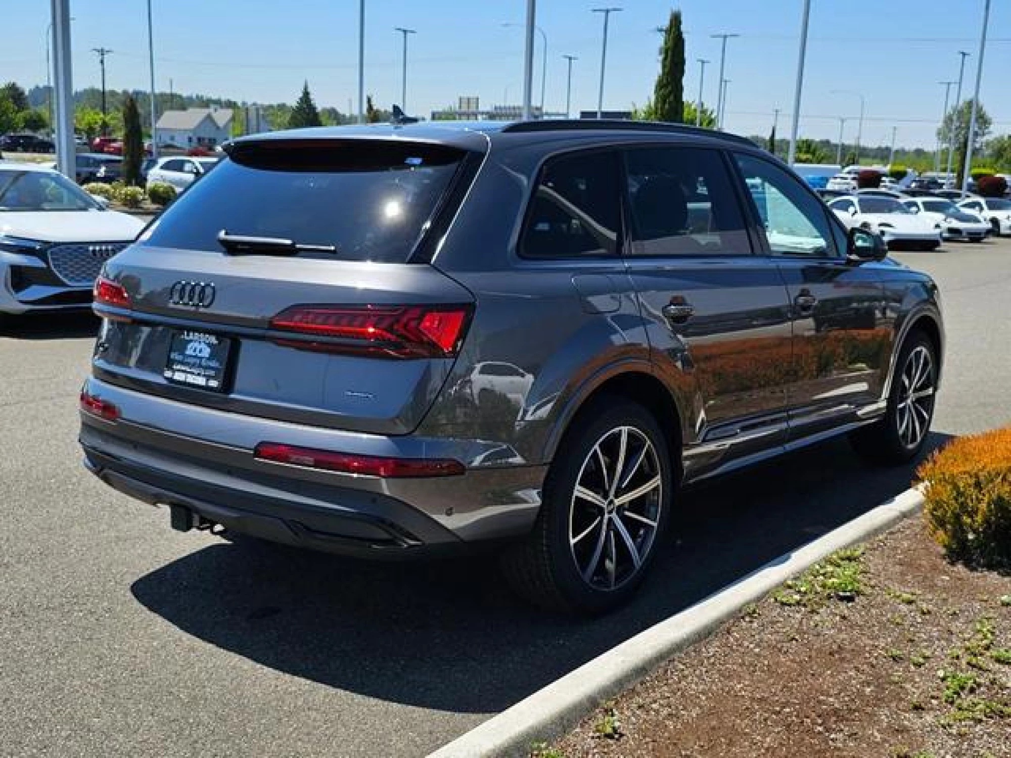 2023 Audi Q7 55 Premium Plus