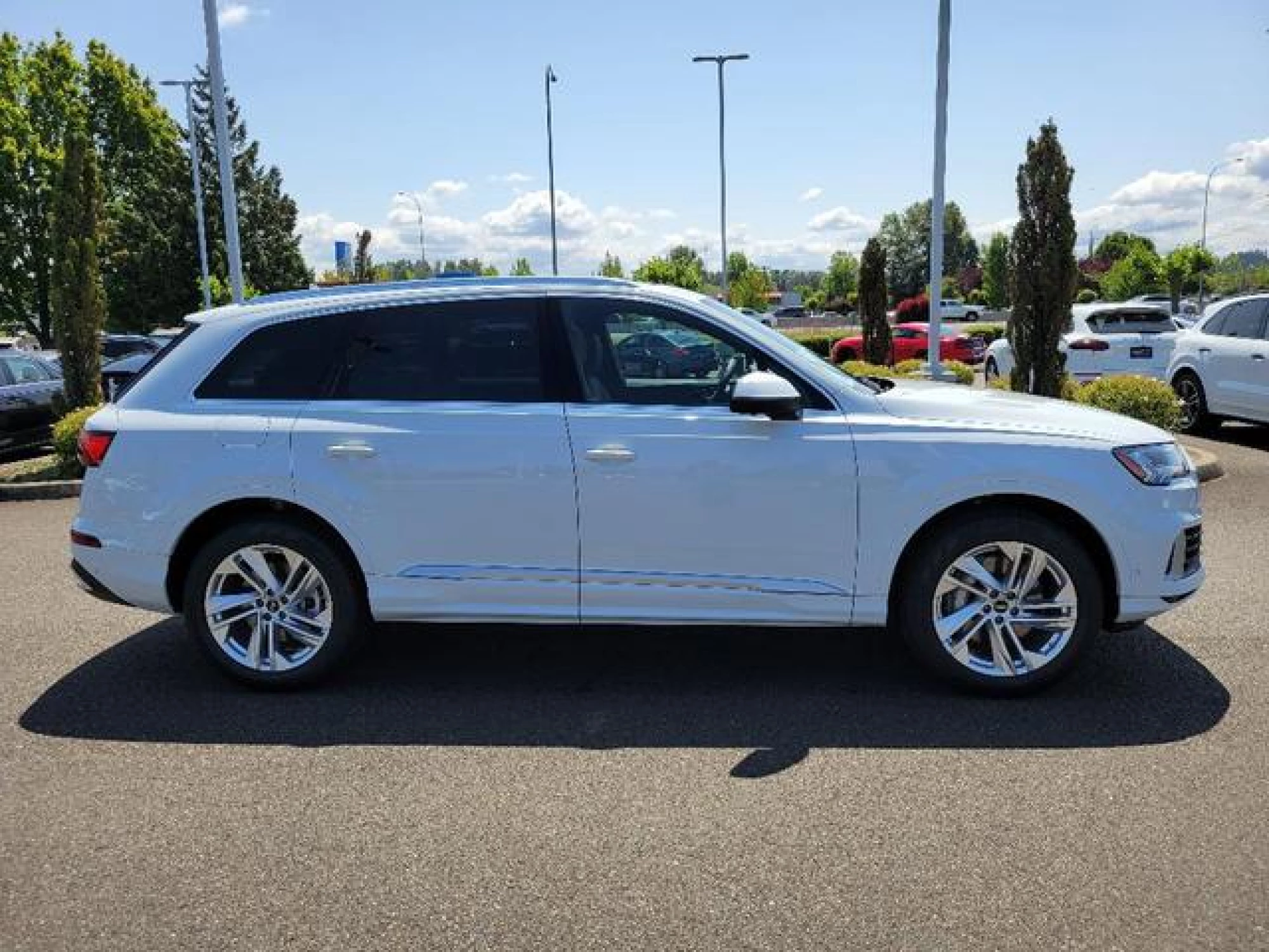 2023 Audi Q7 55 Premium
