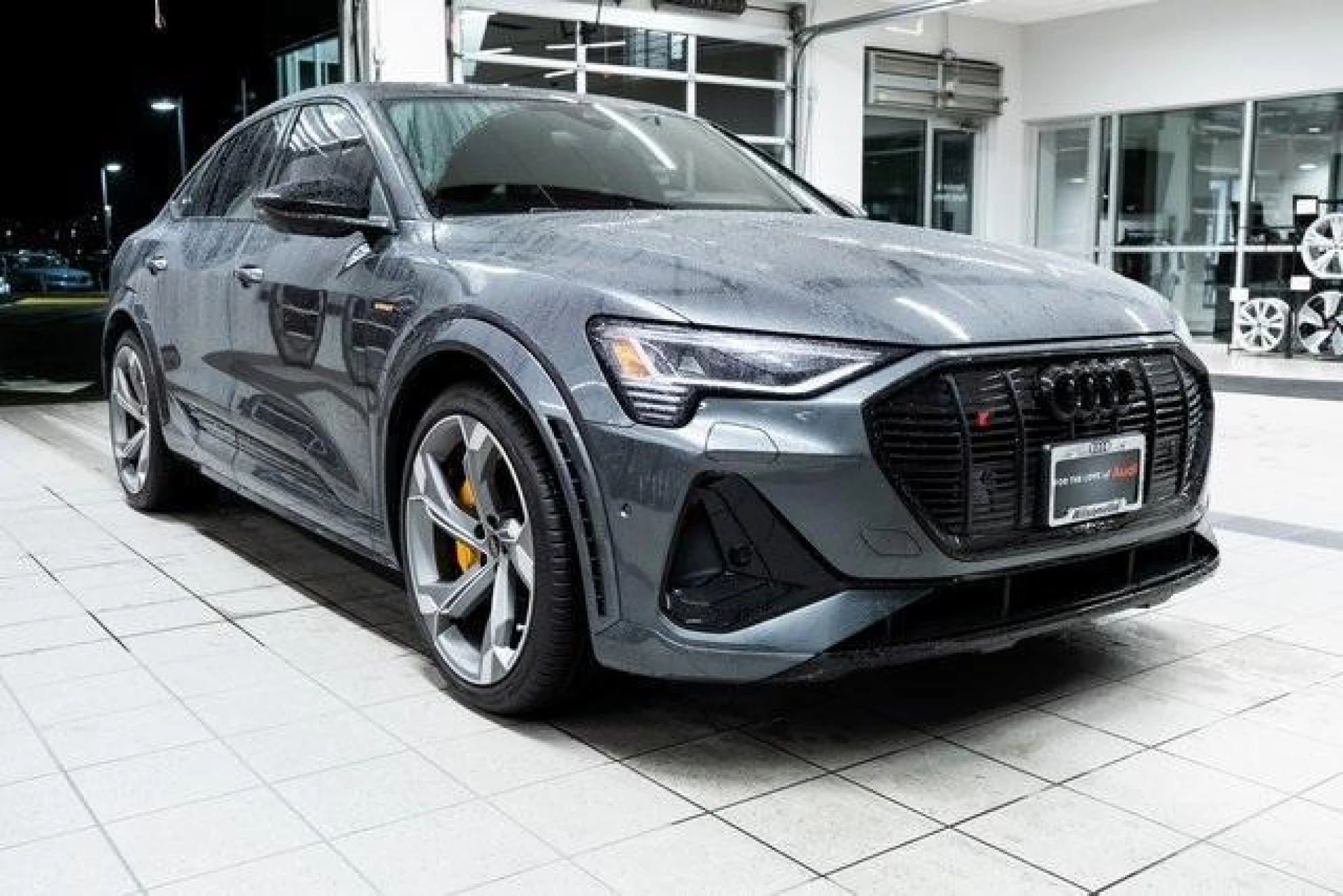 2023 Audi e-tron S Premium Plus