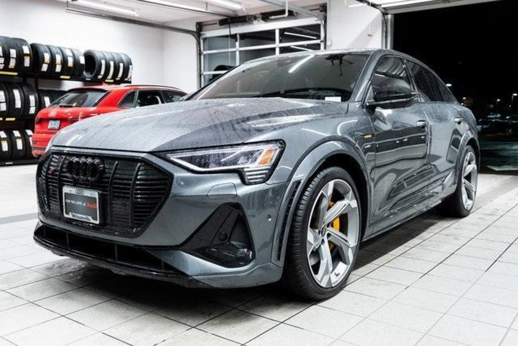 2023 Audi e-tron S Premium Plus
