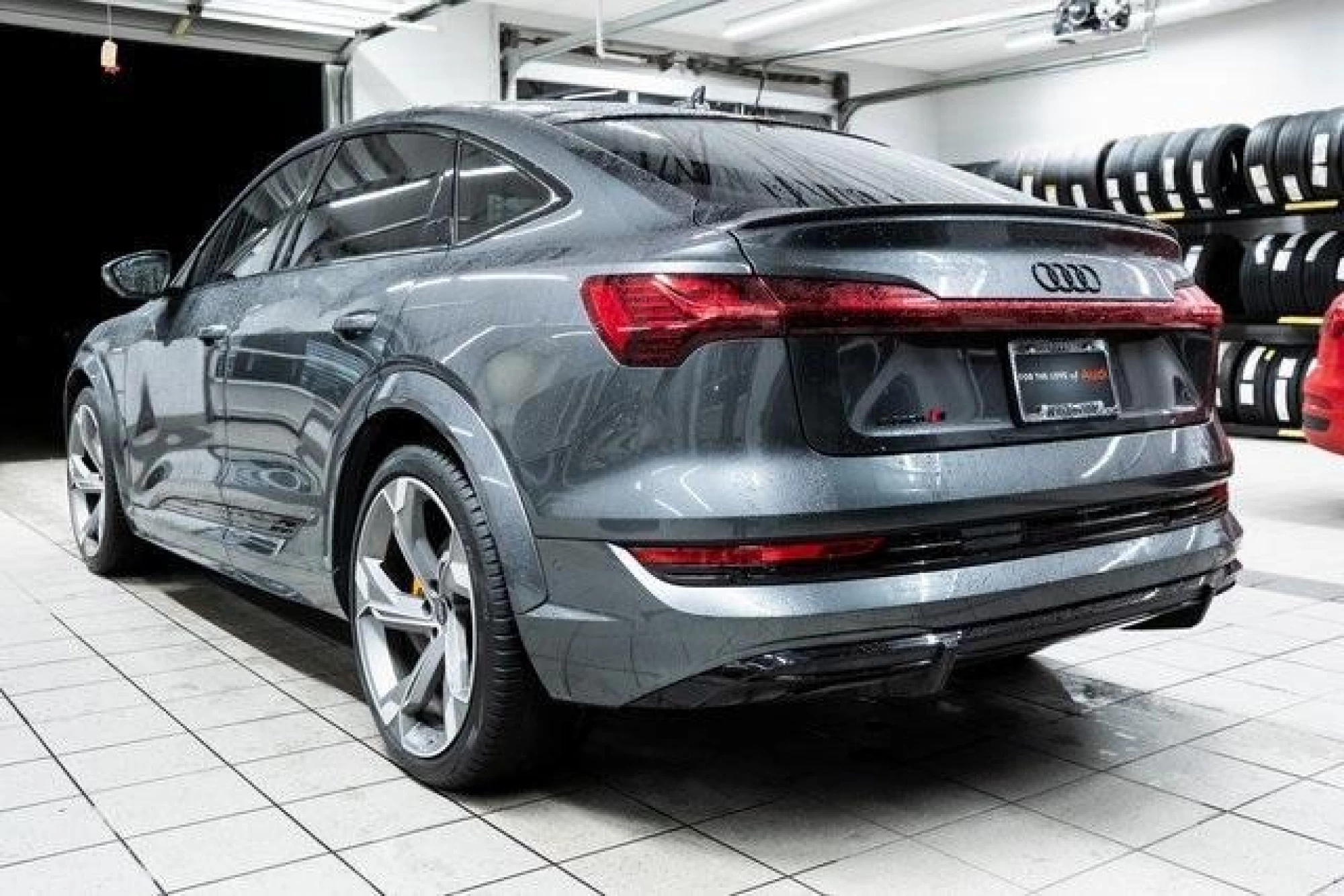 2023 Audi e-tron S Premium Plus