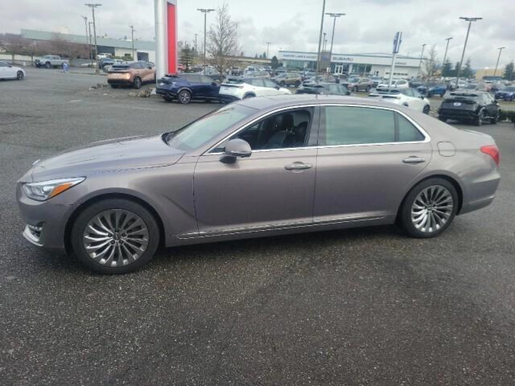 2018 Genesis G90 Premium