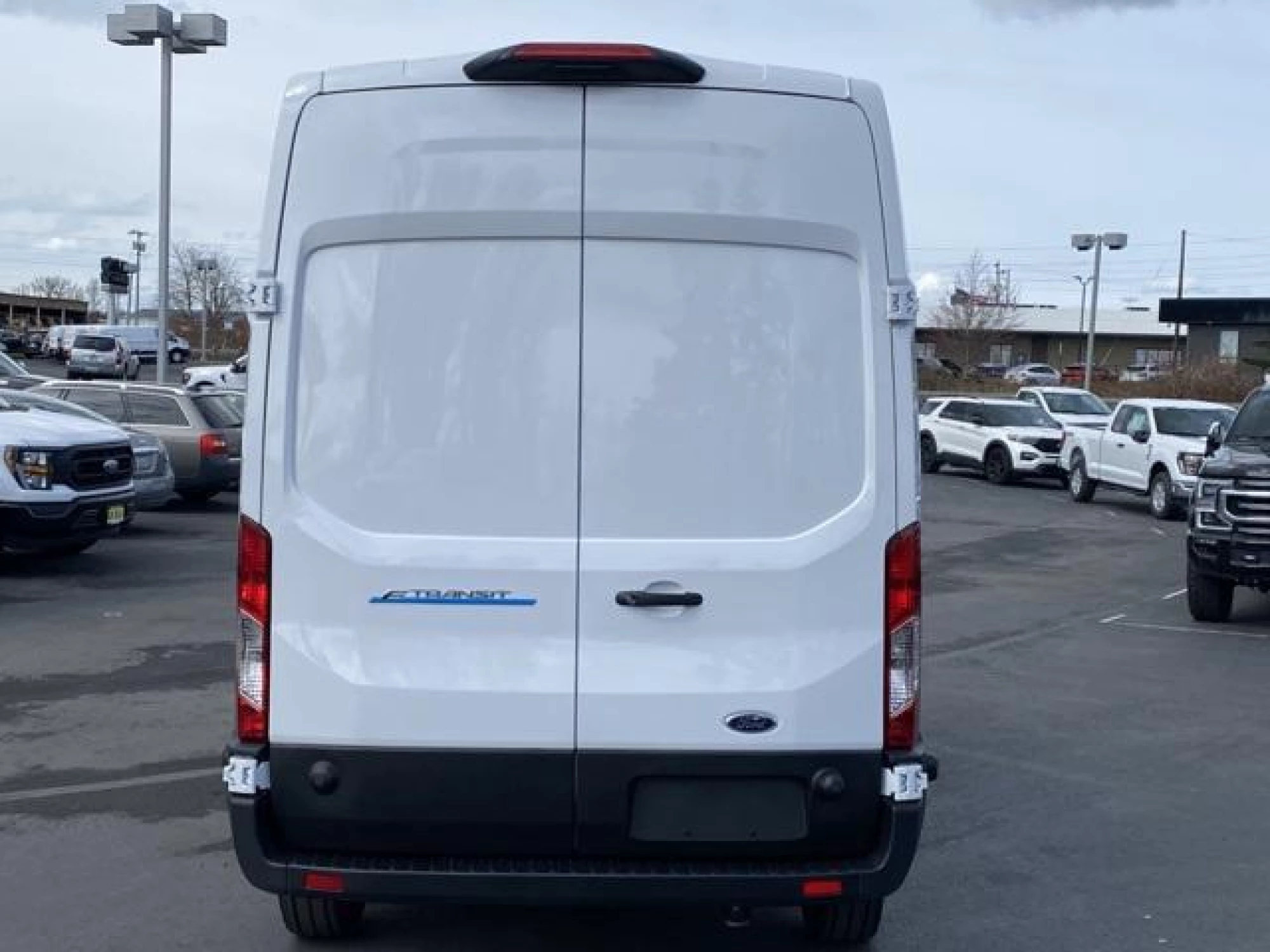 2023 Ford E-Transit Base
