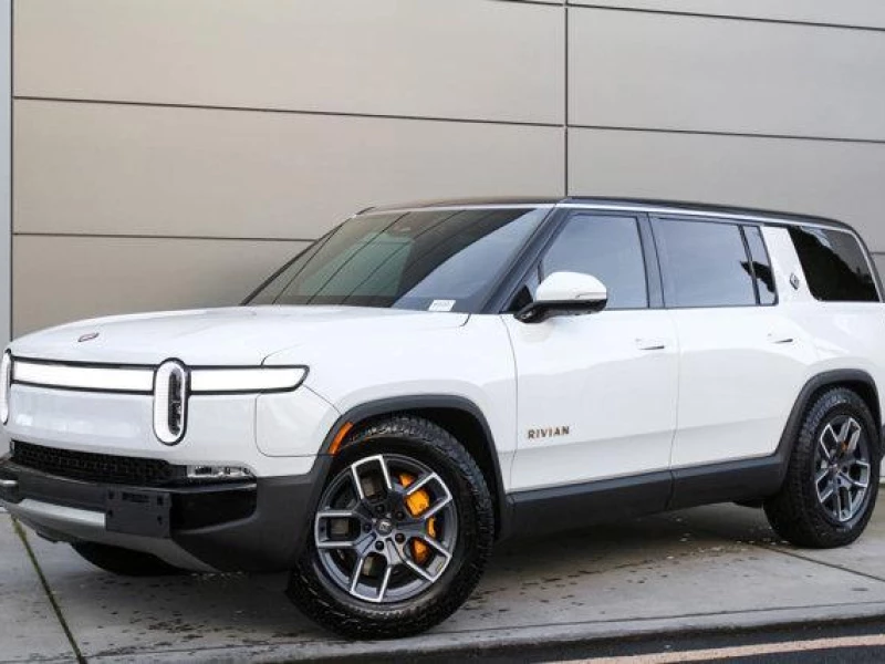 2023 Rivian R1S Adventure Quad Motor Large Pack