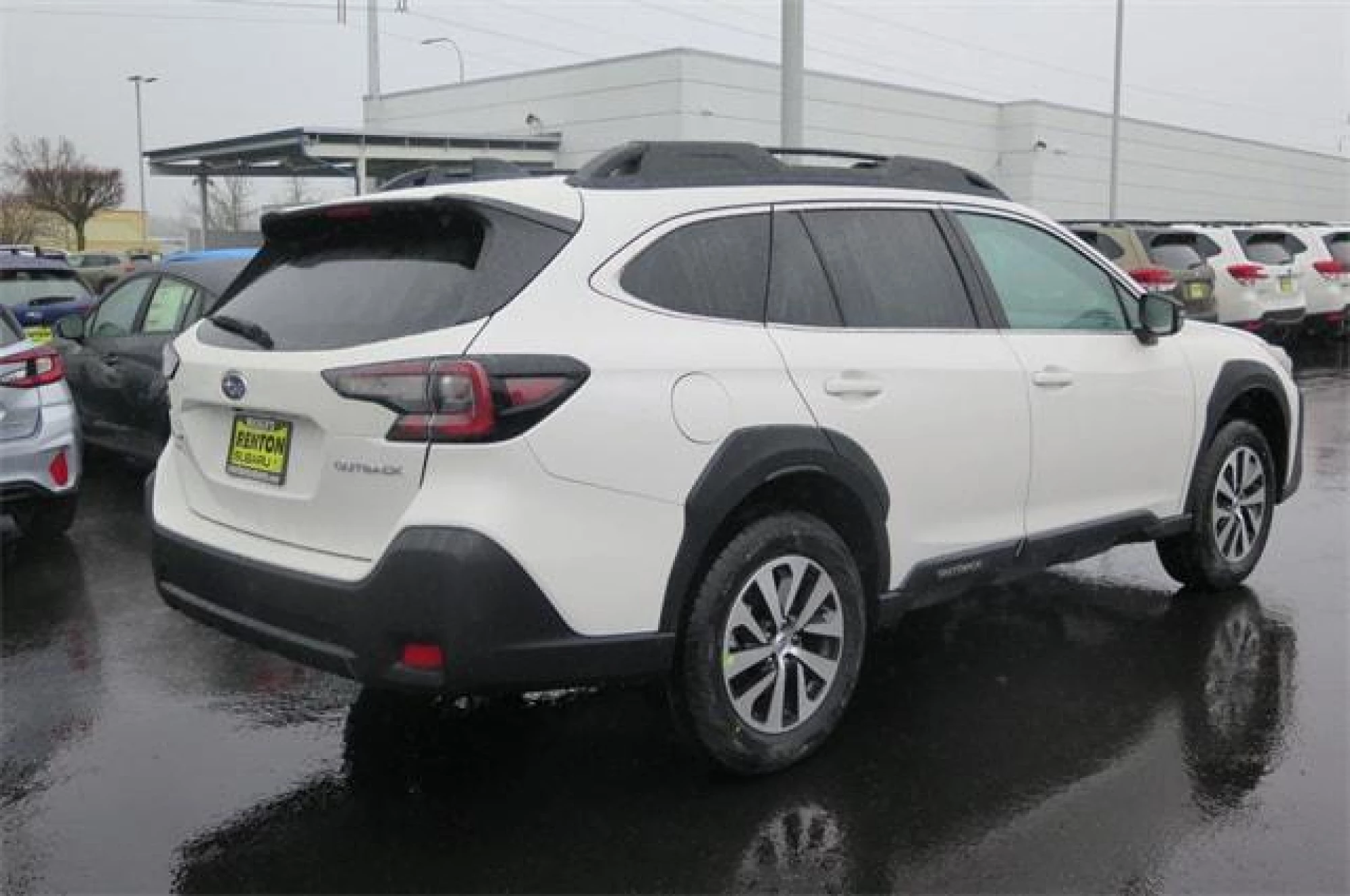 2024 Subaru Outback Premium