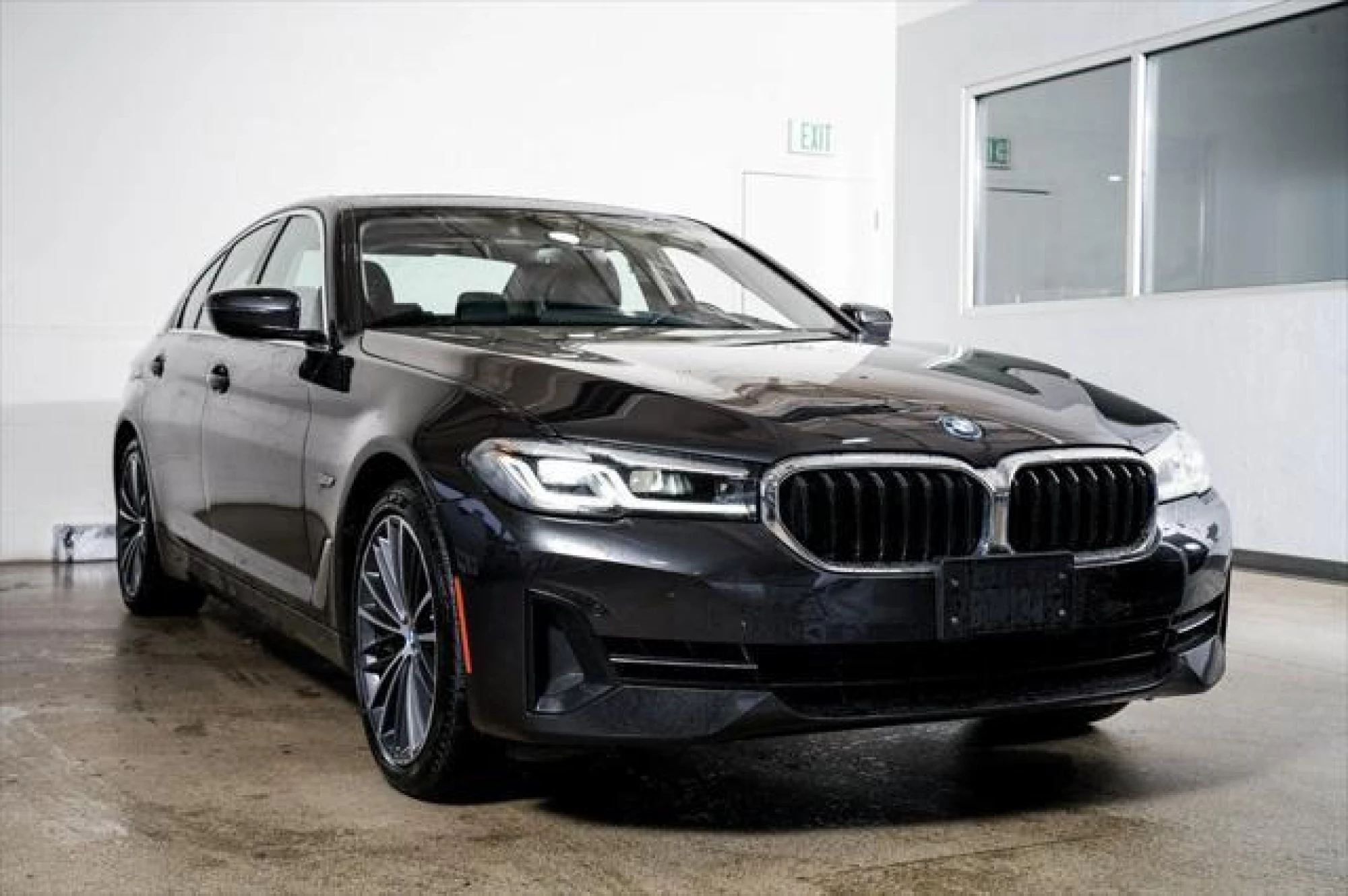 2022 BMW 530e Base