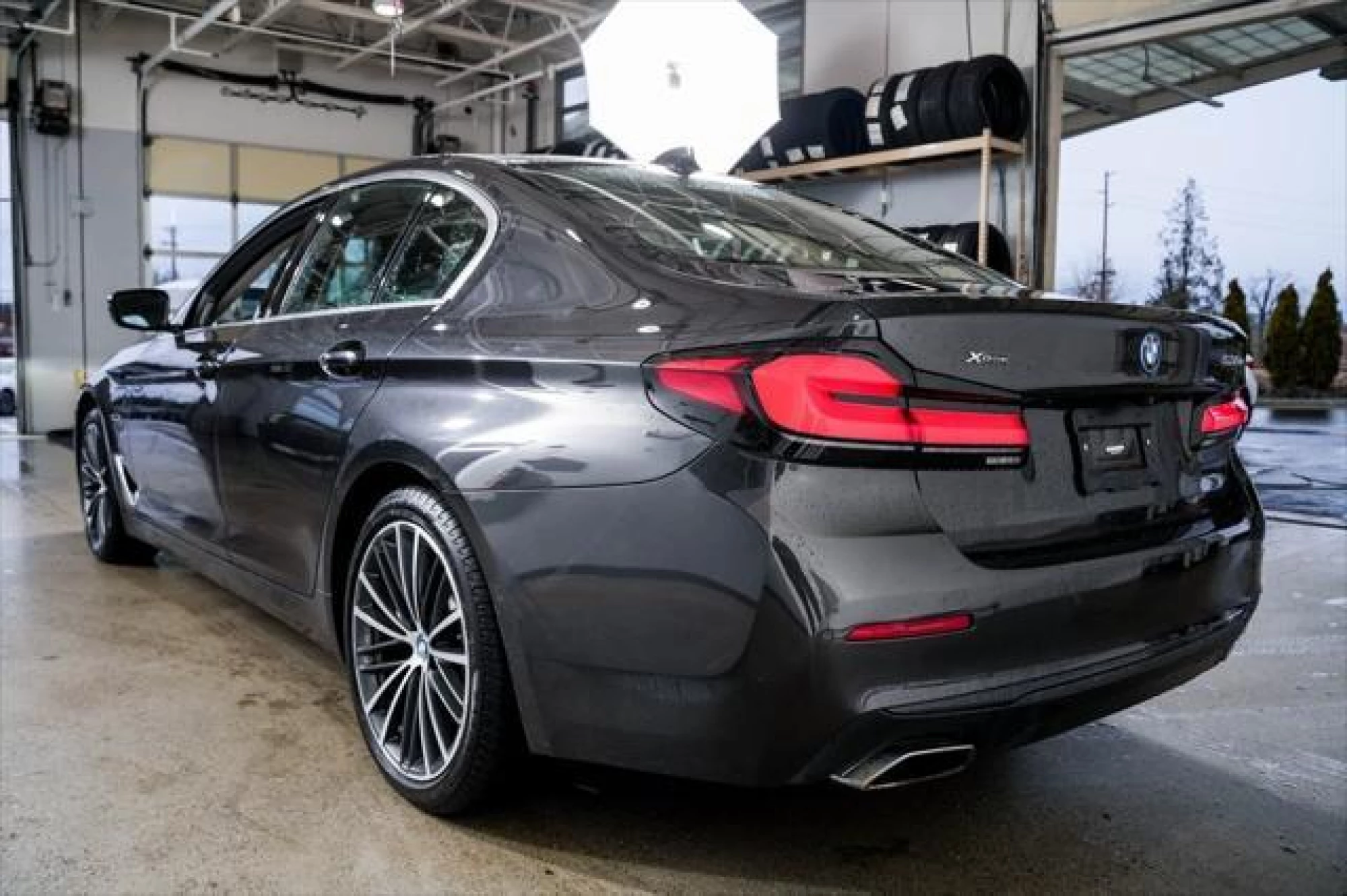 2022 BMW 530e Base