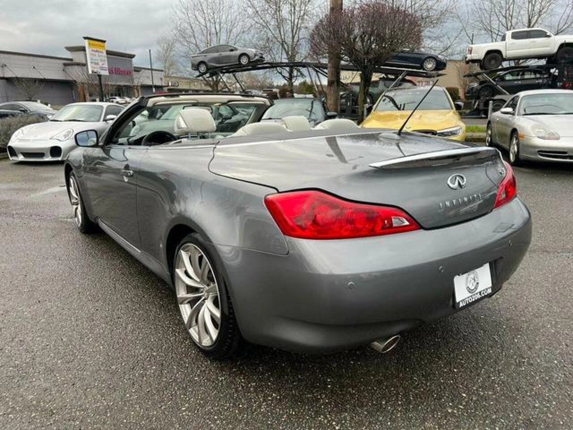 2010 INFINITI G37 Base