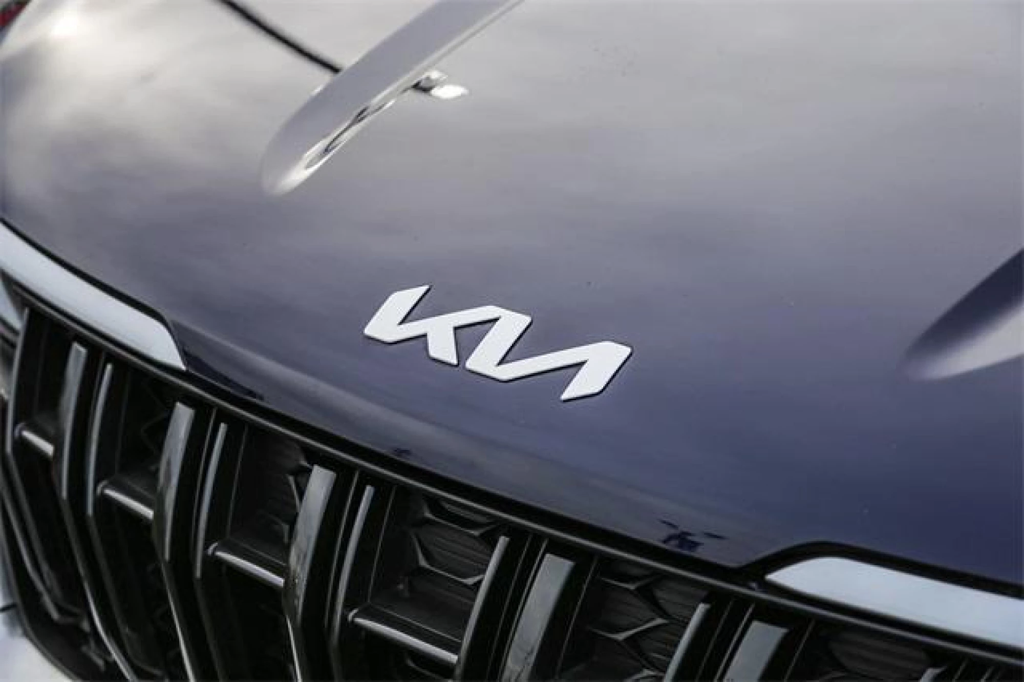 2023 Kia Carnival LX