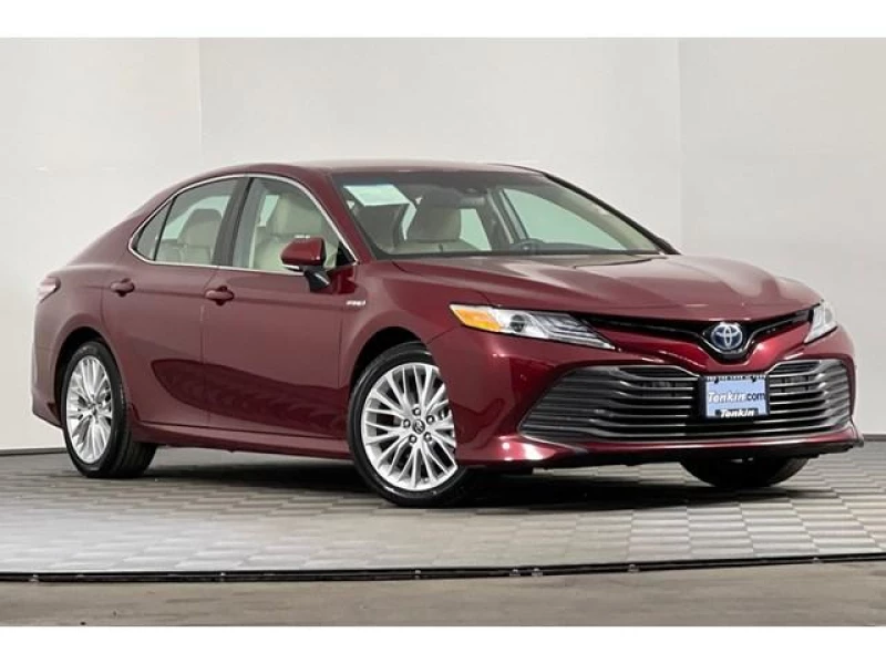 2018 Toyota Camry Hybrid XLE