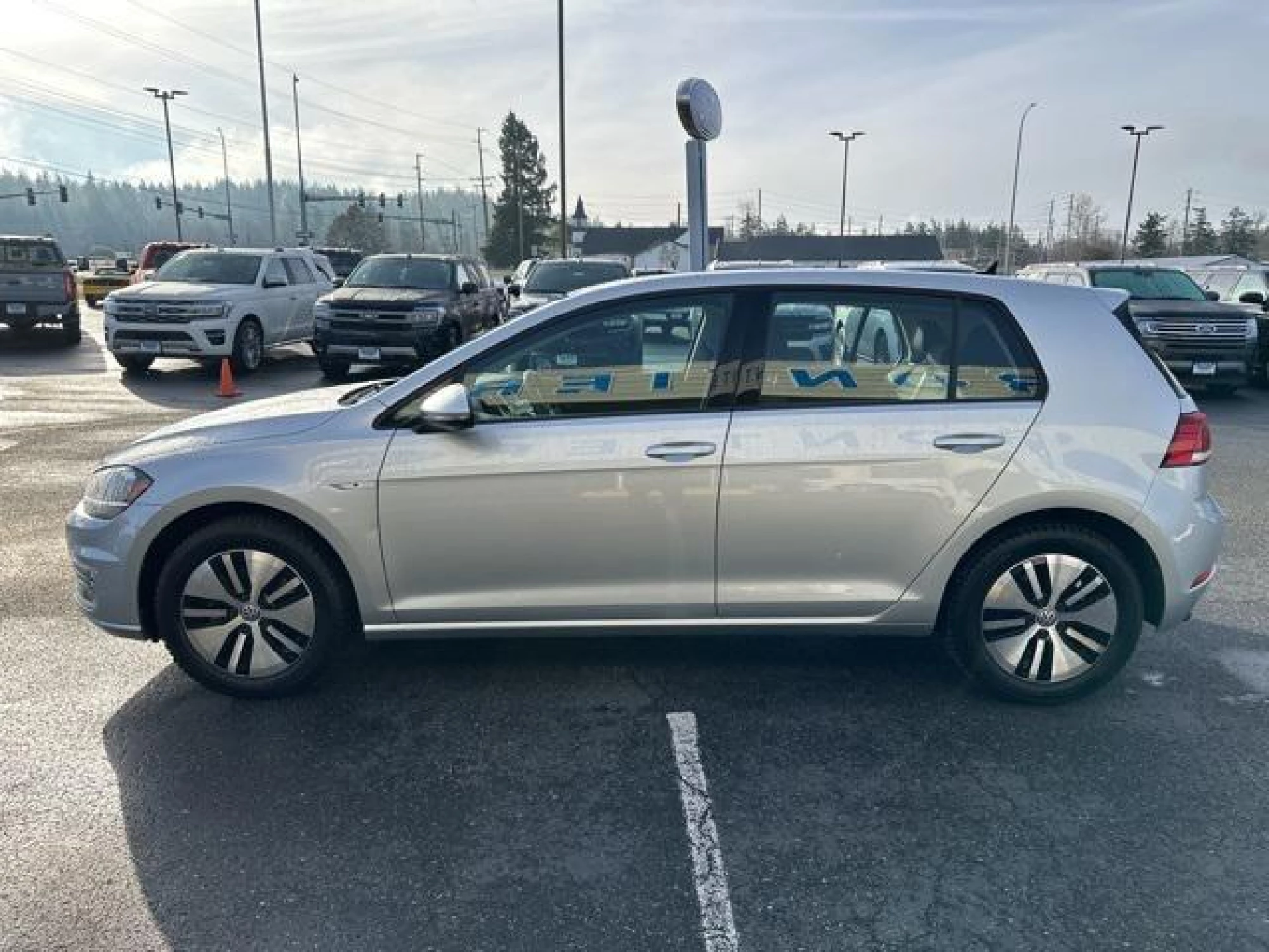 2019 Volkswagen e-Golf SE